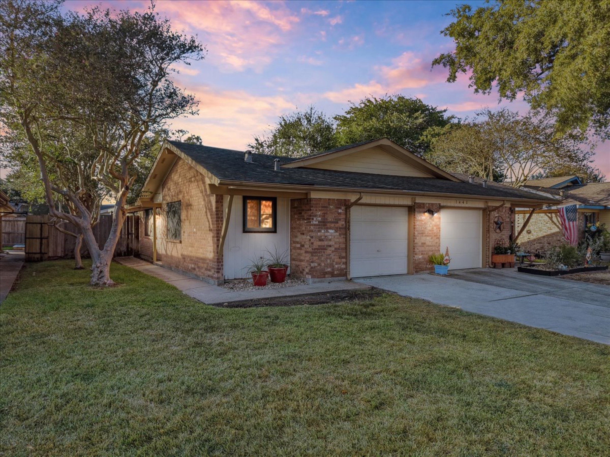 Welcome to 1439 Silverpines Road, a charming one-story townhome in the heart of Clear Lake. Welcome to 1439 Silverpines Road, a charming one-story townhome in the heart of Clear Lake.