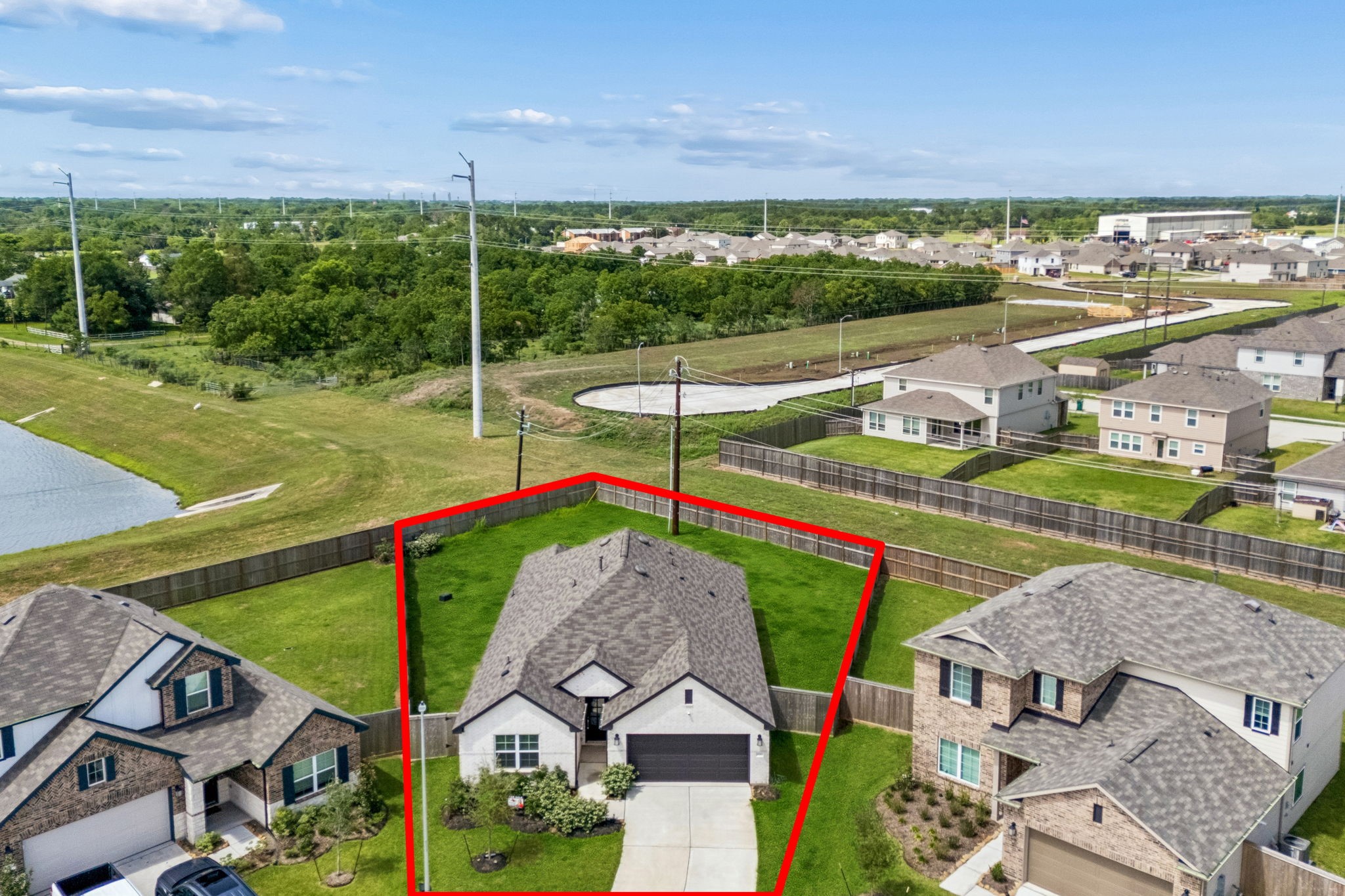 4989 Perennial Lane, La Marque, TX 77568