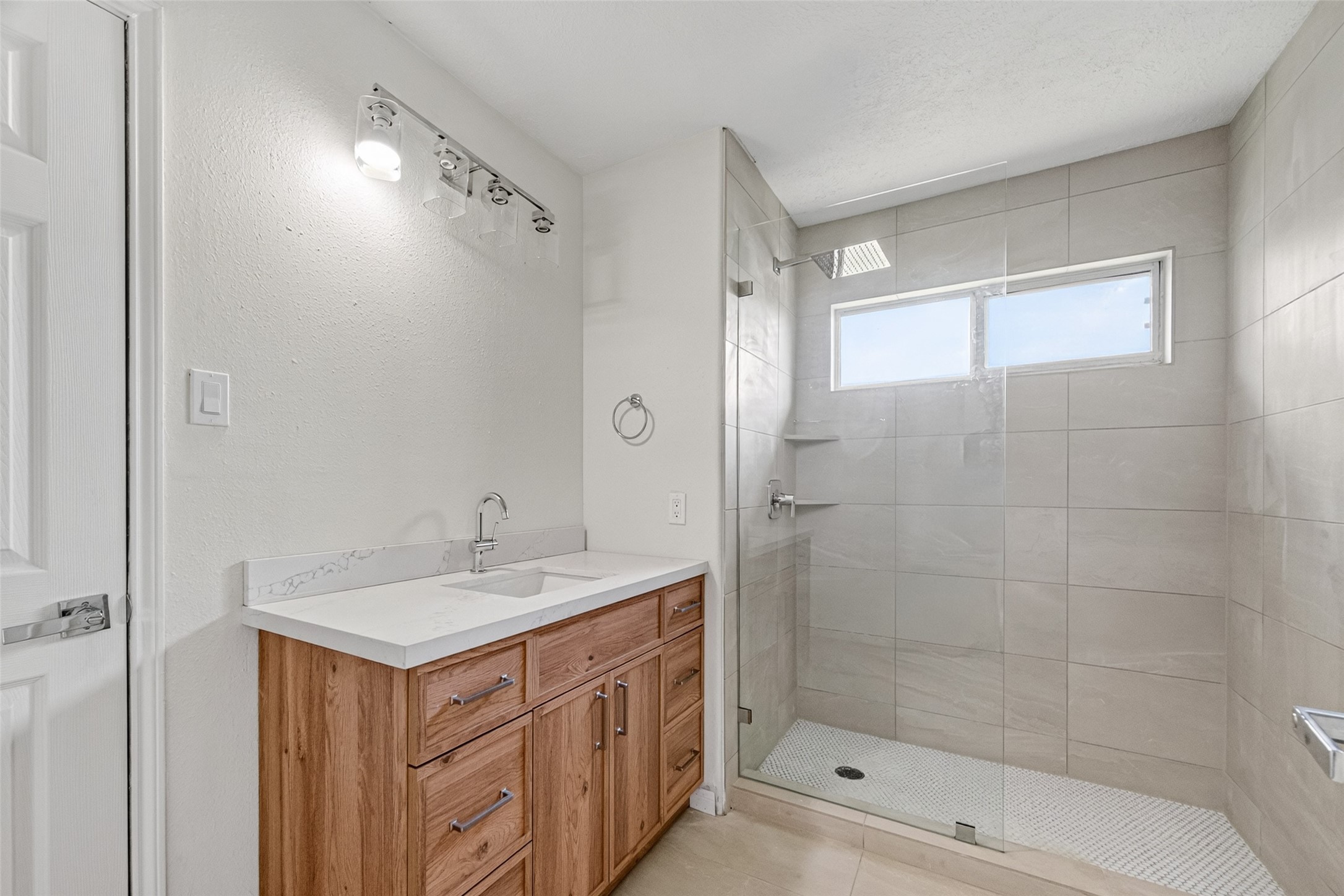 2210 Laurel River Bend, Houston, TX 77014