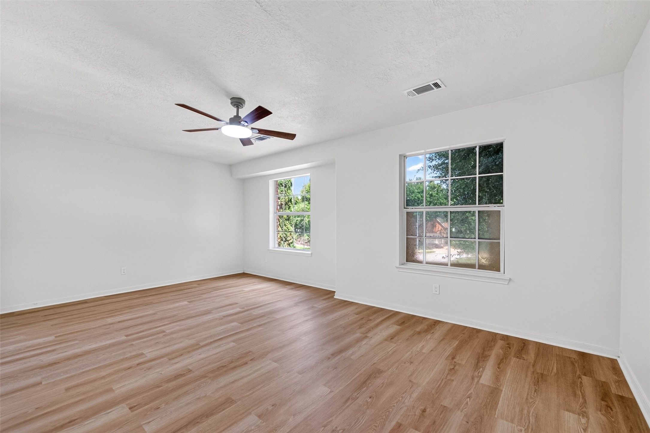 2210 Laurel River Bend, Houston, TX 77014