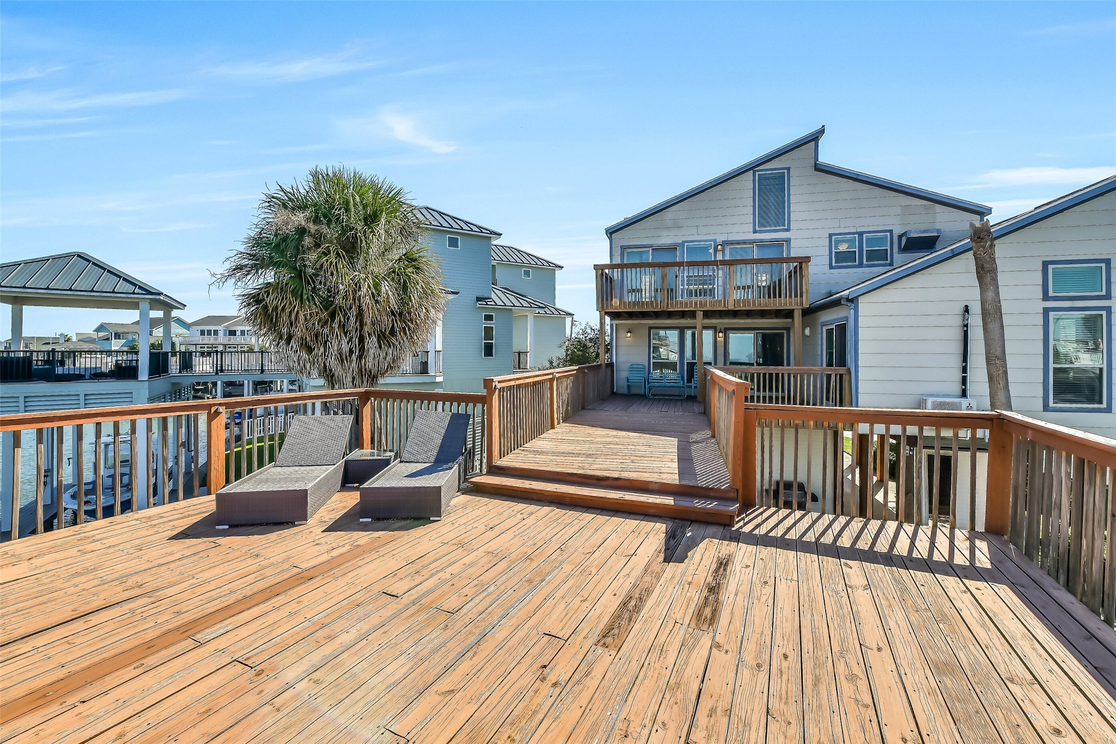 3902 Island Court, Galveston, TX 77554