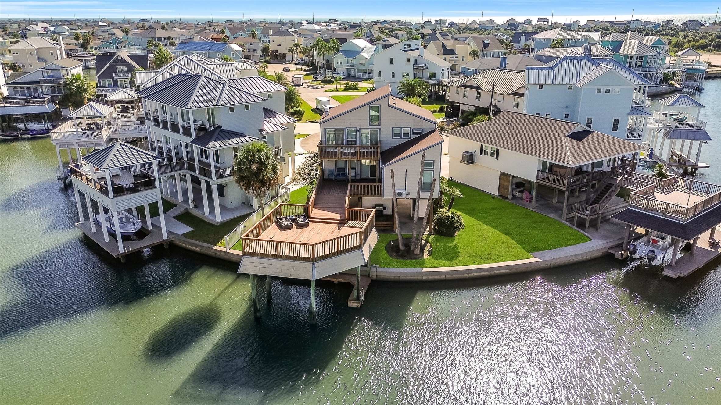 3902 Island Court, Galveston, TX 77554