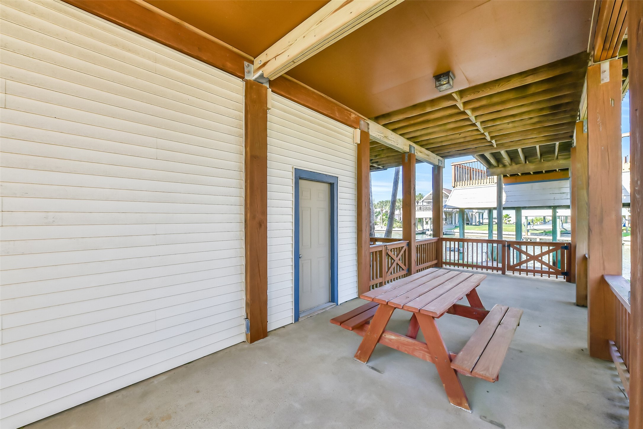 3902 Island Court, Galveston, TX 77554