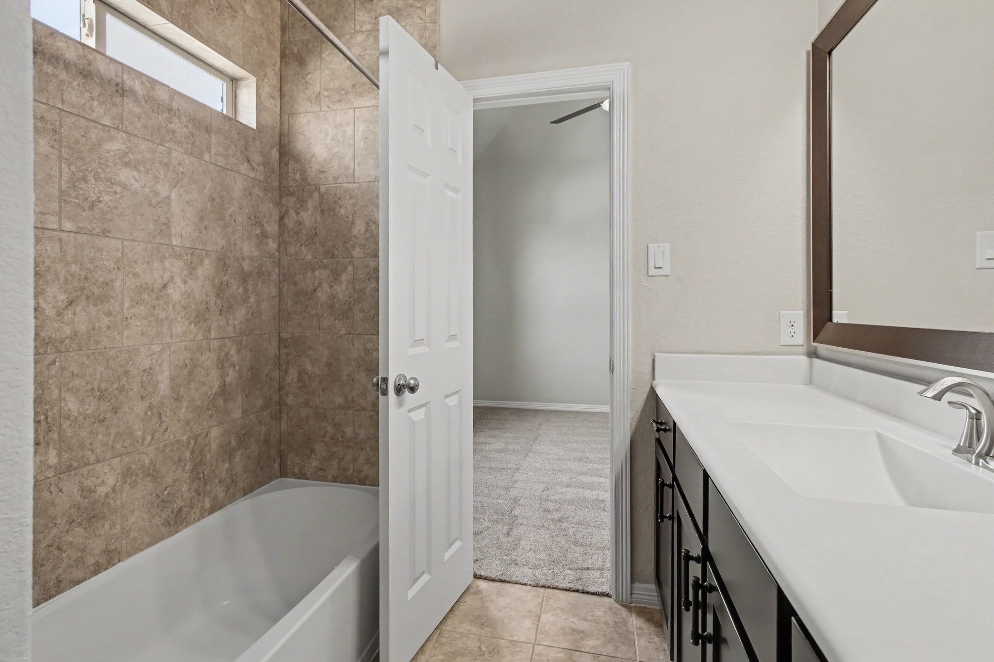 The shared Jack-n-Jill bathroom on the 3rd floor for the two secondary bedrooms