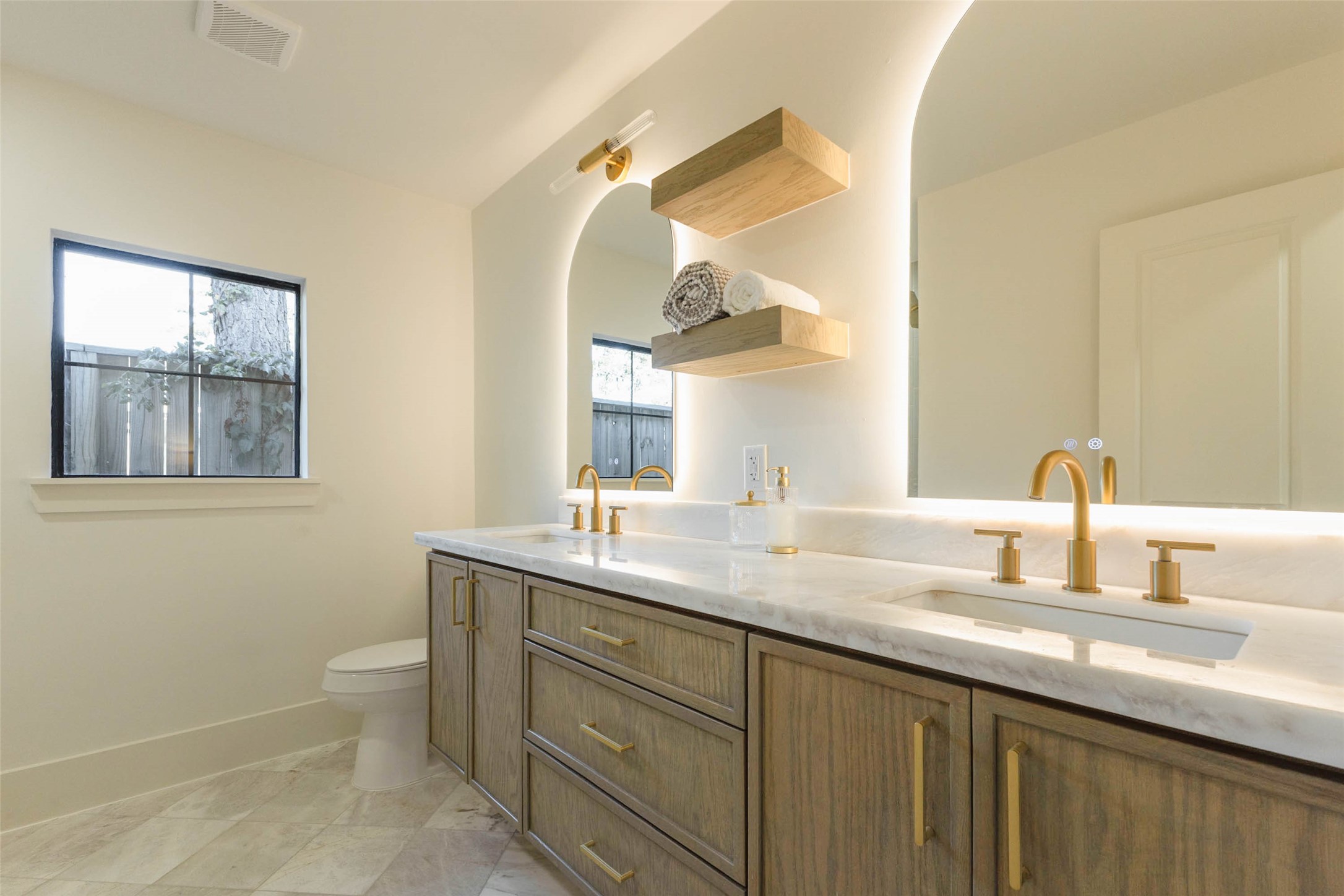 9910 Briarwild Lane, Houston, TX 77080