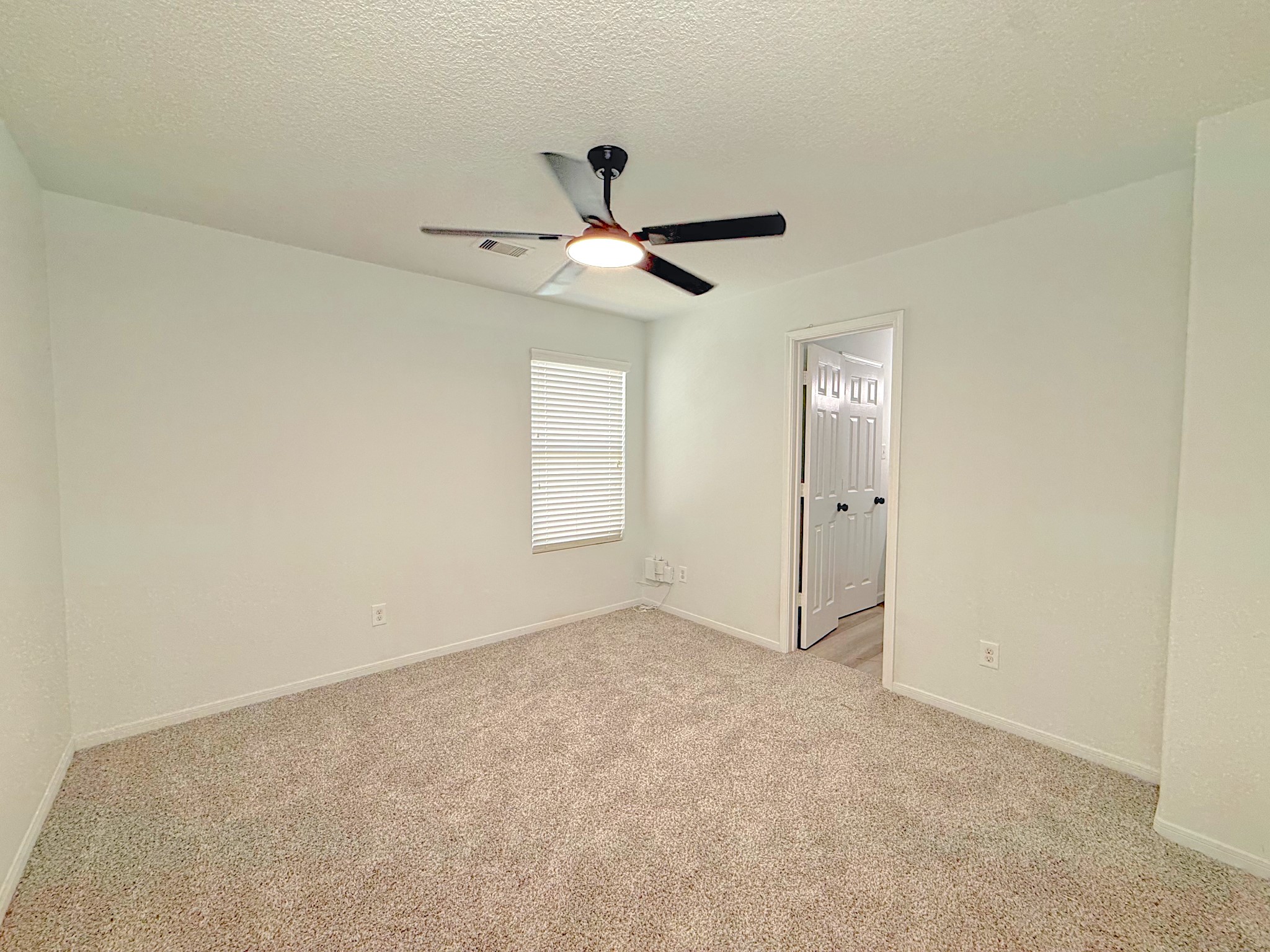 7902 Sesame Street, Baytown, TX 77521