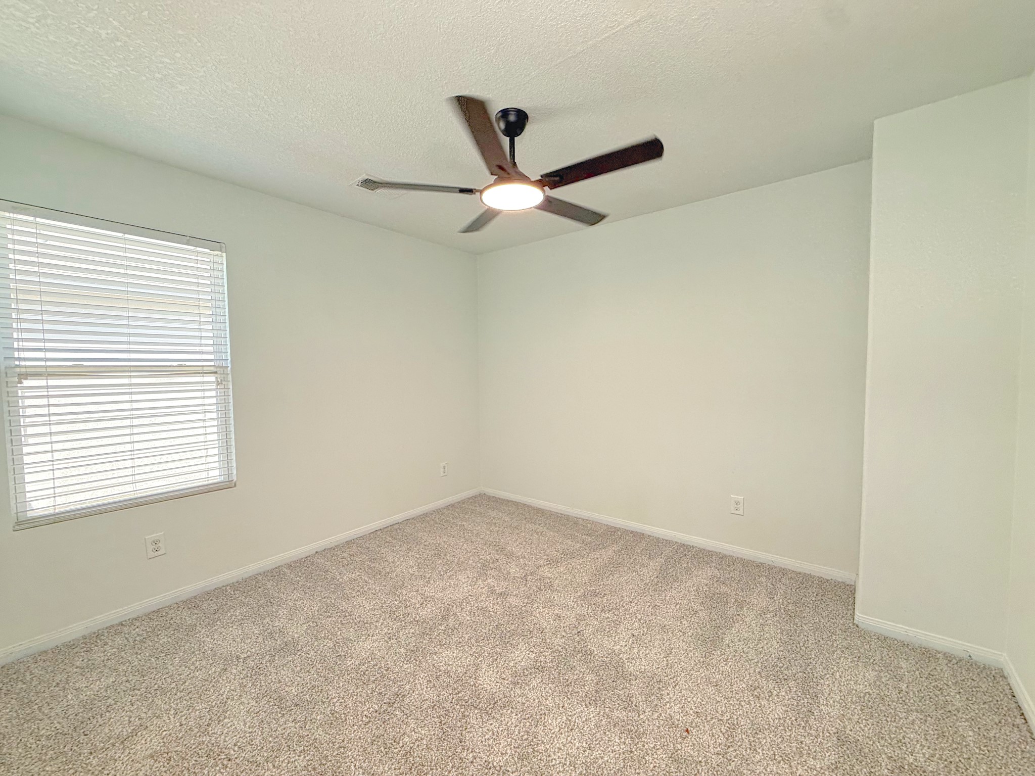 7902 Sesame Street, Baytown, TX 77521