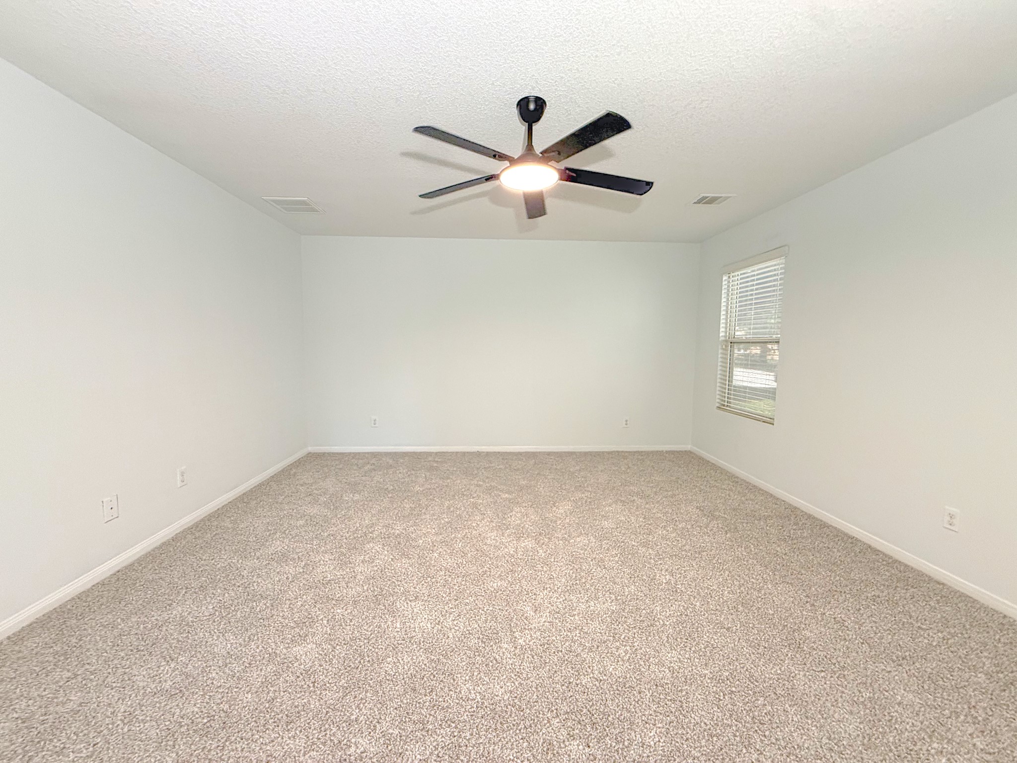 7902 Sesame Street, Baytown, TX 77521