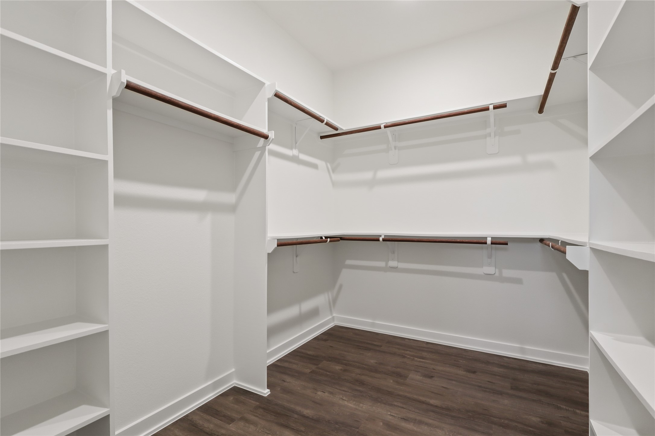 Walking closet Primary Bathroom