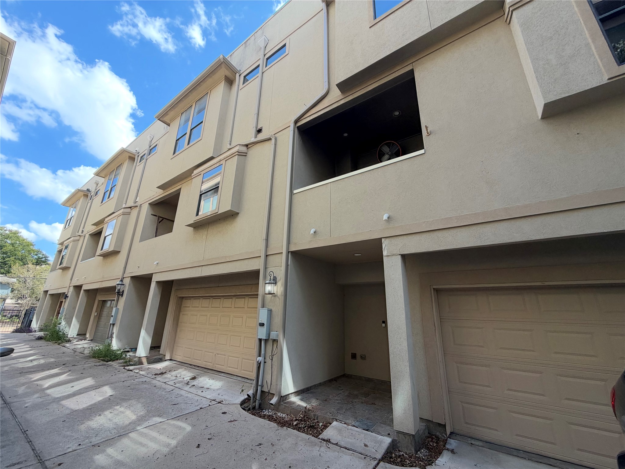 2118 Holman Street, Houston, TX 77004