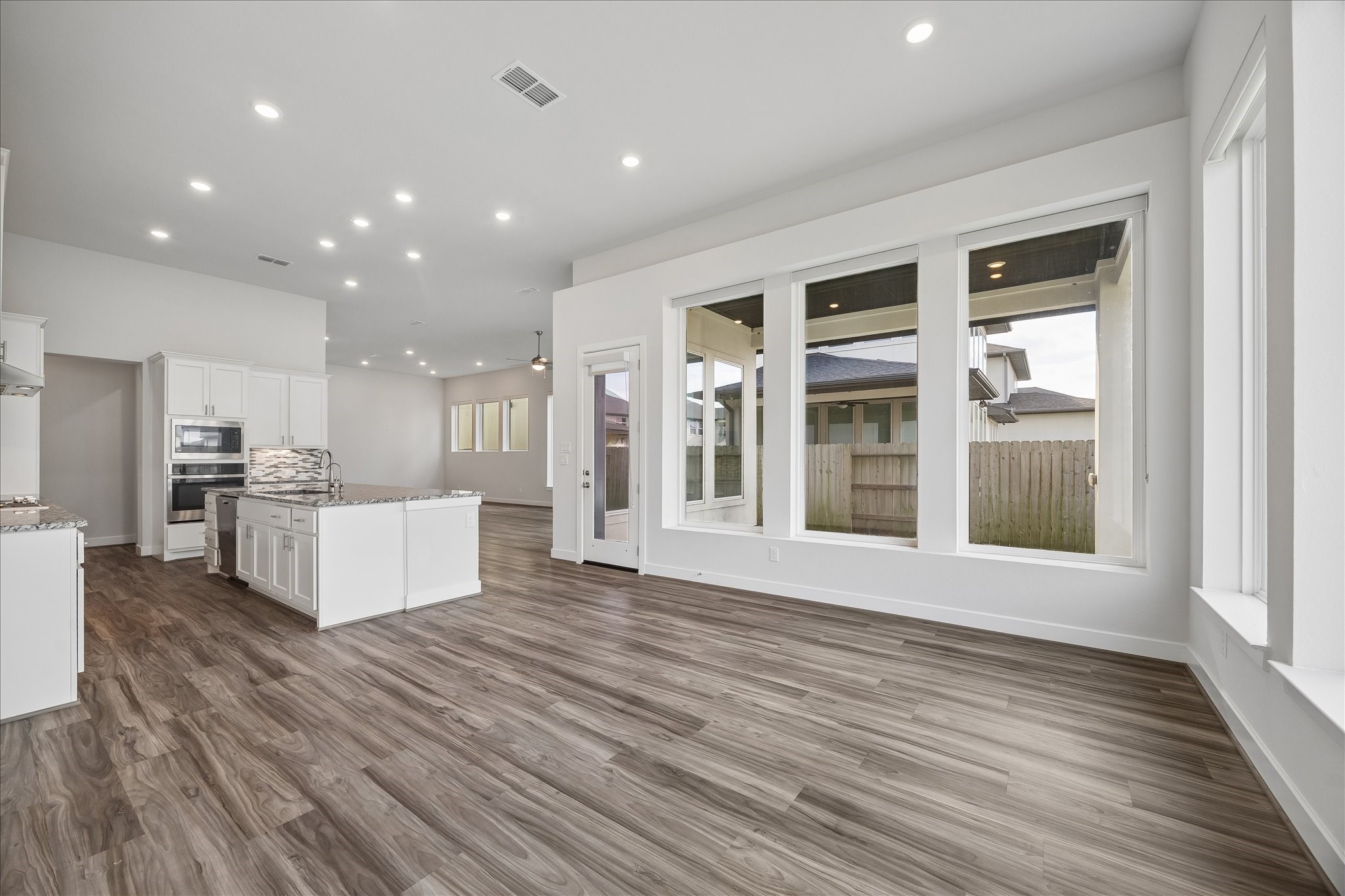 4606 Brazos Shores Drive, Sugar Land, TX 77479 4606 Brazos Shores Drive, Sugar Land, TX 77479