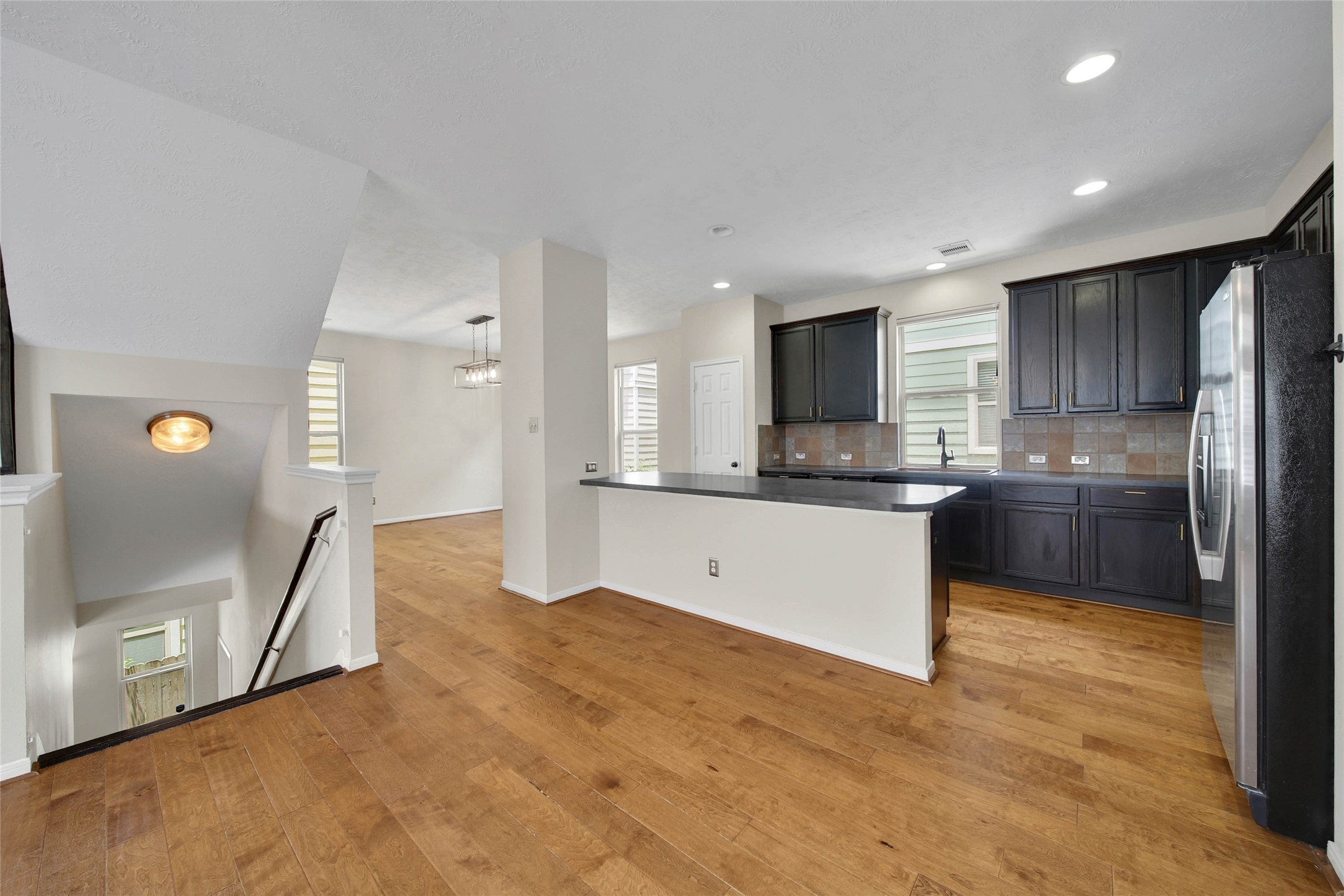 3323 Masters Point Drive, Houston, TX 77091