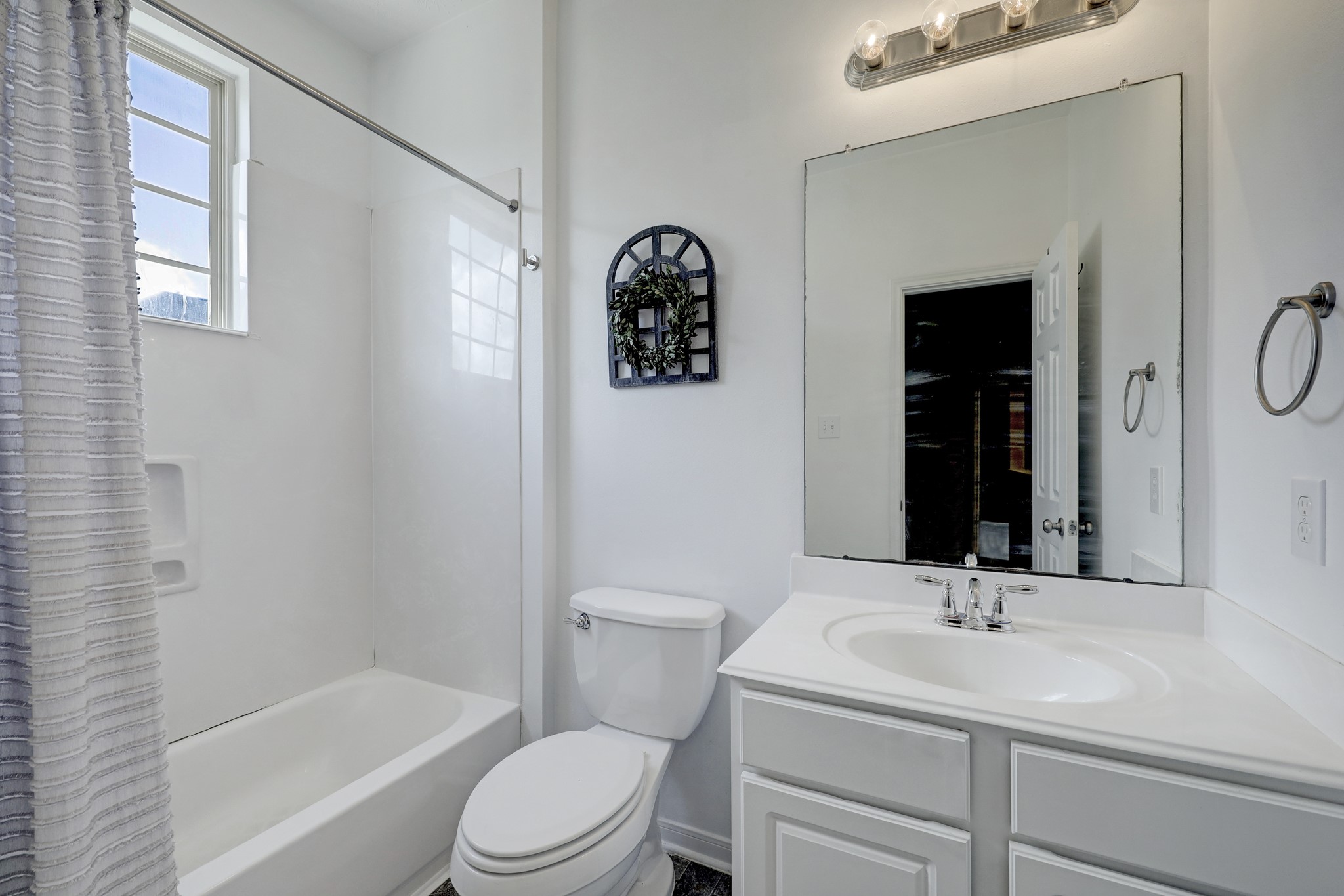 3323 Masters Point Drive, Houston, TX 77091