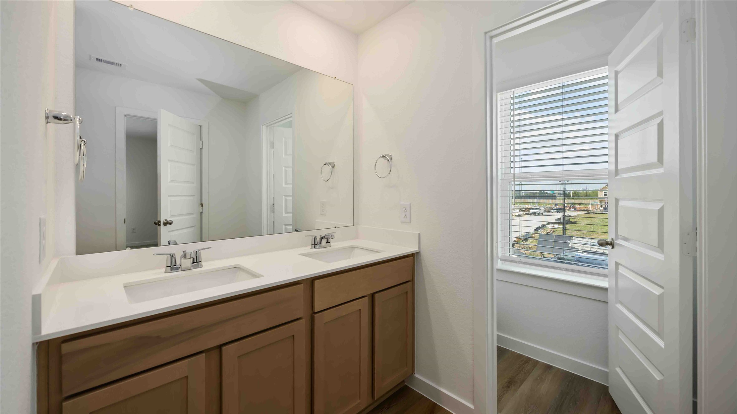 2626 McHenry Landing Lane, Houston, TX 77051