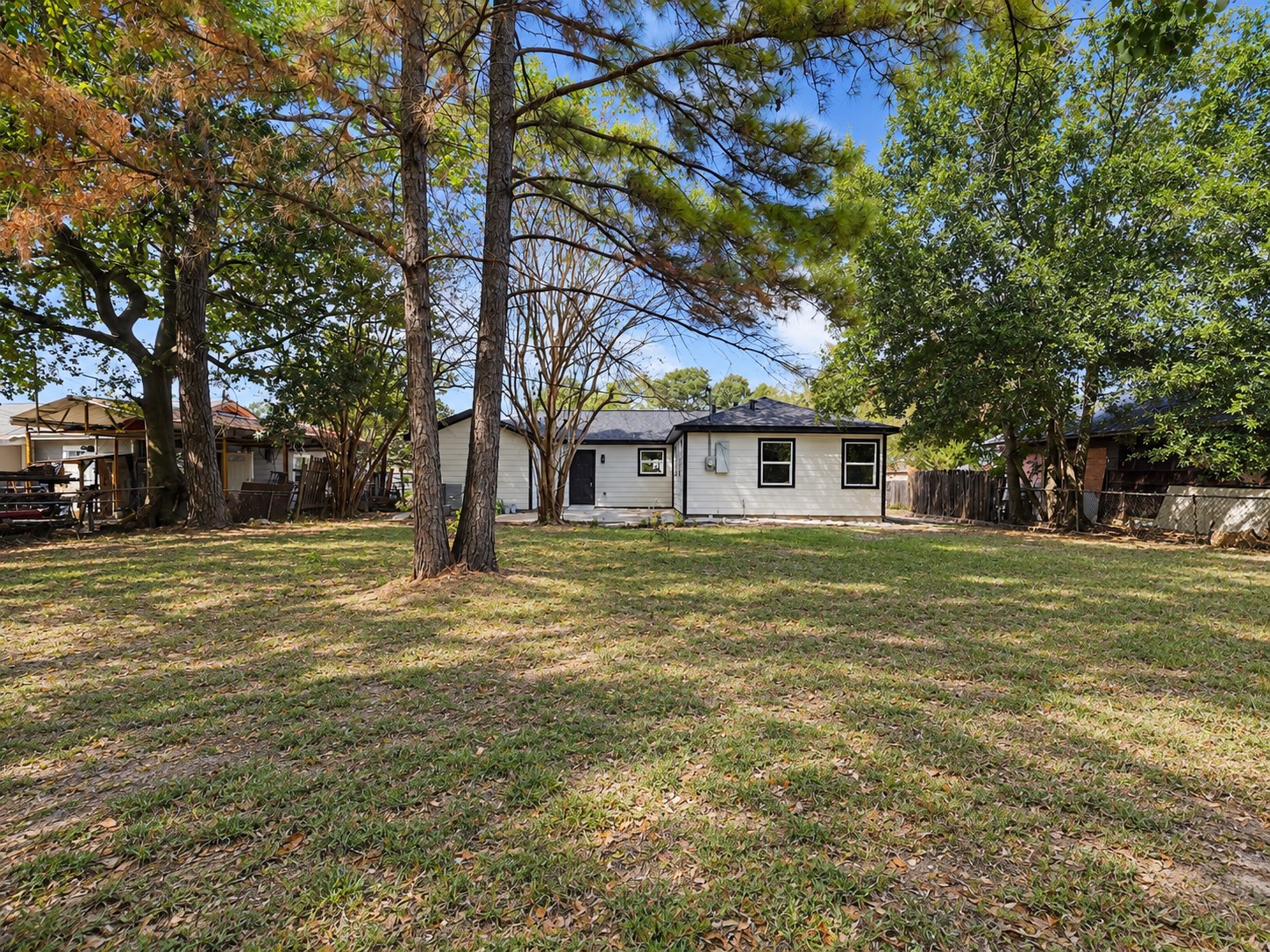 1619 Bearle Street, Pasadena, TX 77506