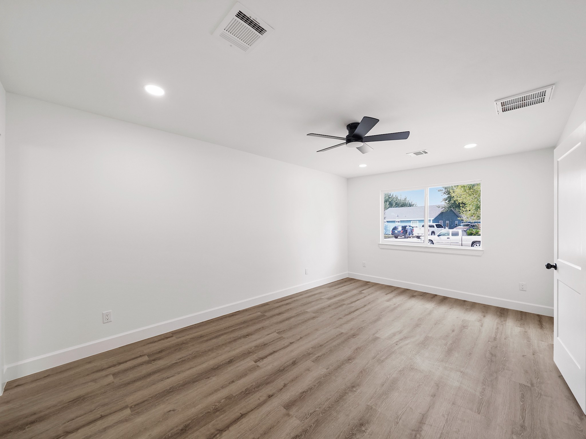 1619 Bearle Street, Pasadena, TX 77506