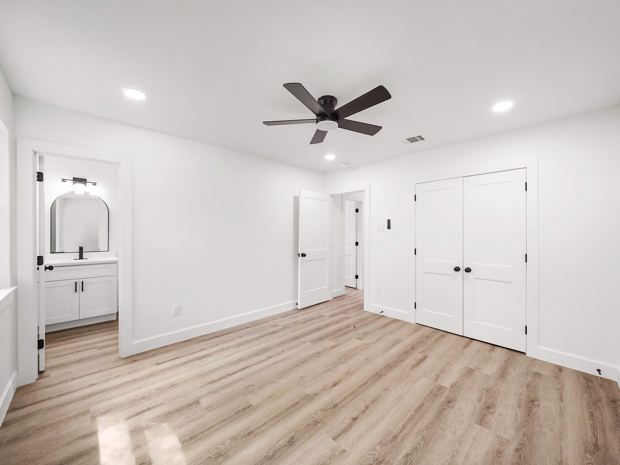 1619 Bearle Street, Pasadena, TX 77506