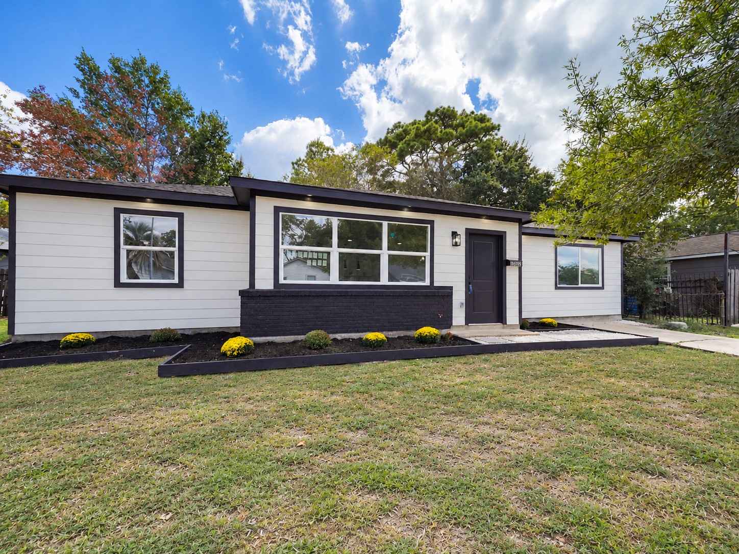 1619 Bearle Street, Pasadena, TX 77506