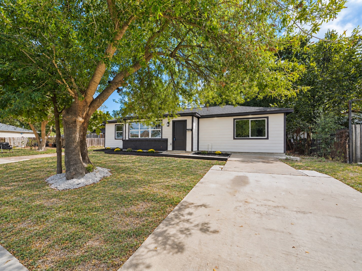1619 Bearle Street, Pasadena, TX 77506