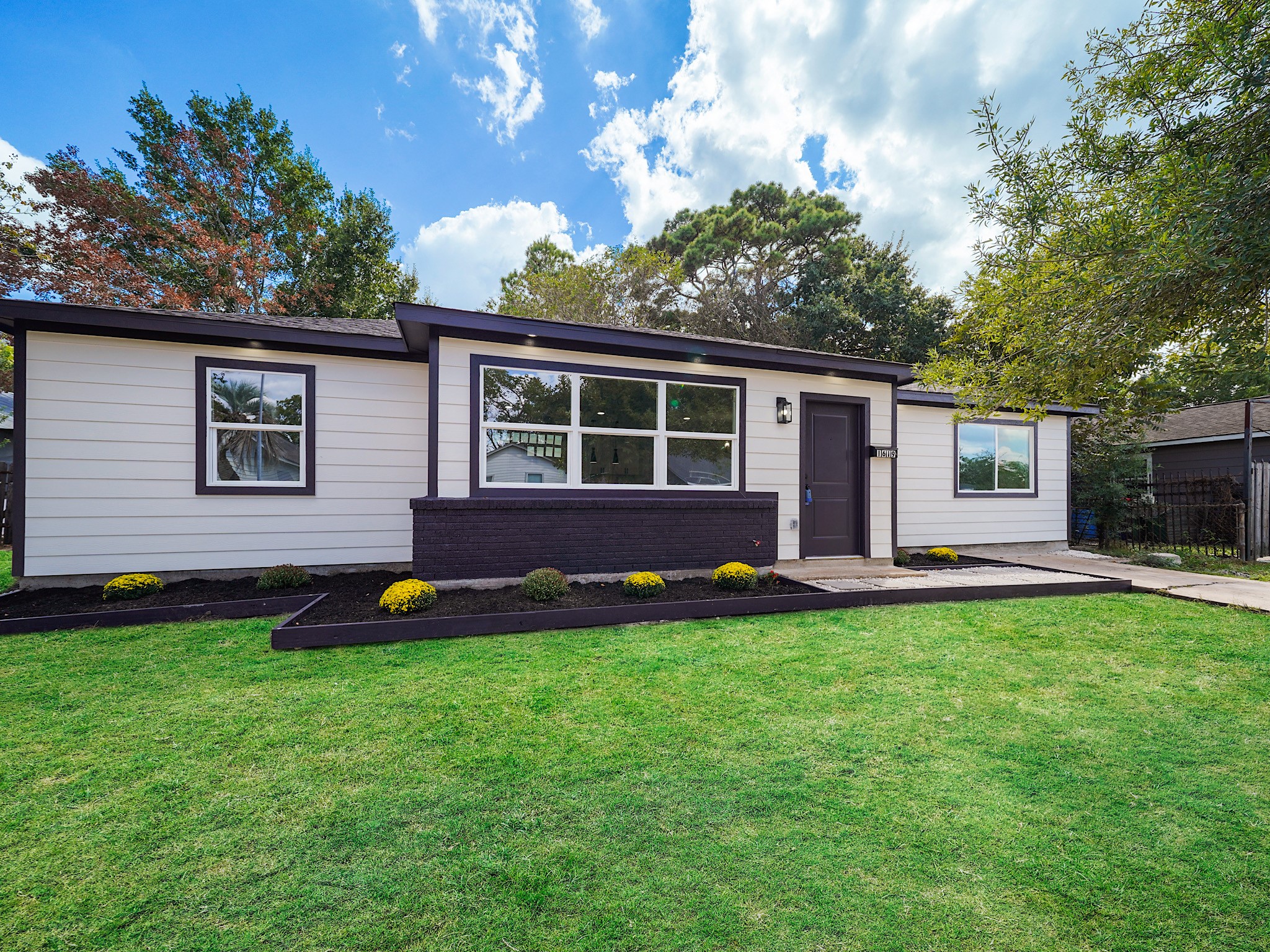 Virtually Enhanced lawn