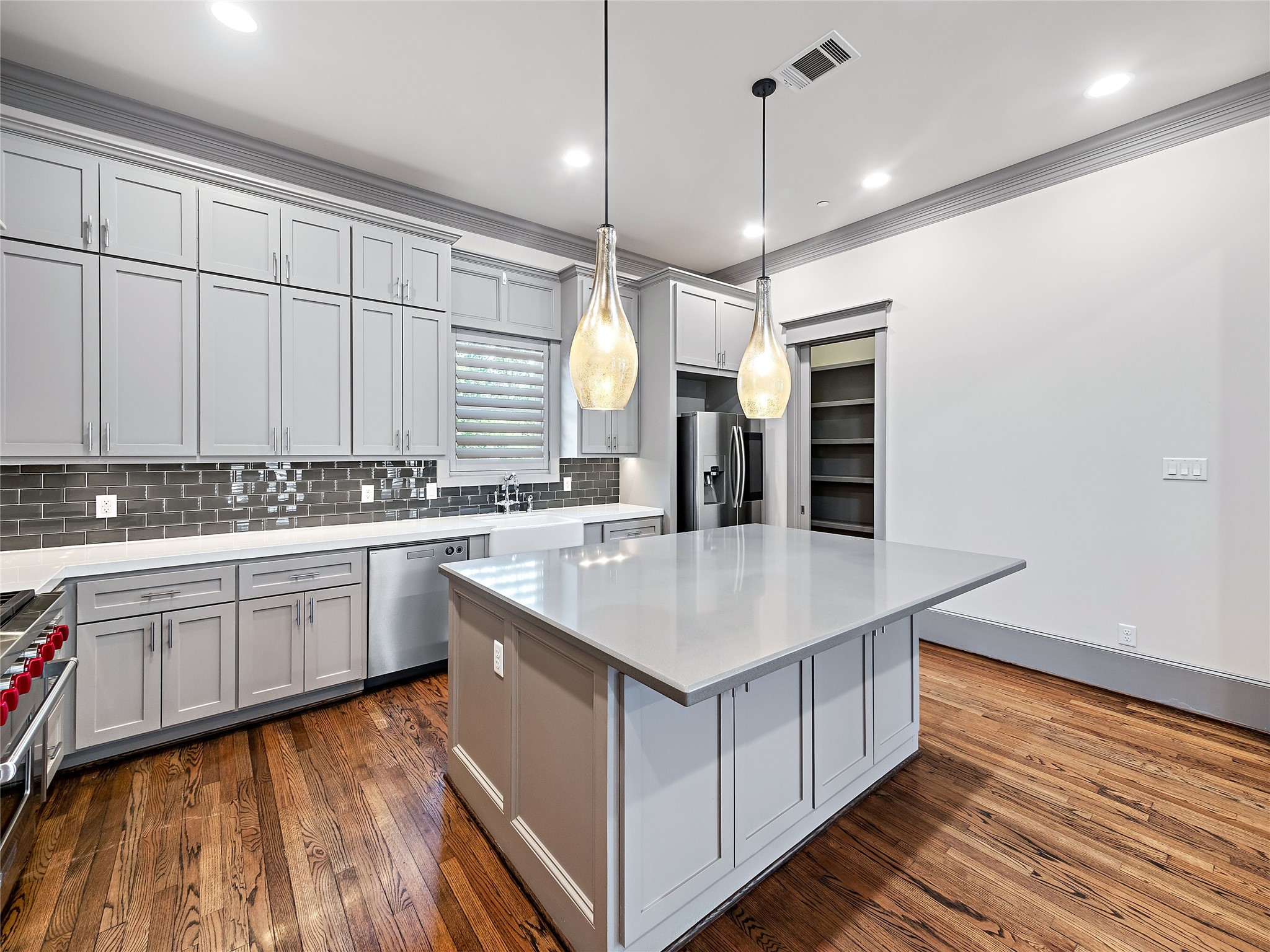 4019 Driscoll Street, Houston, TX 77098