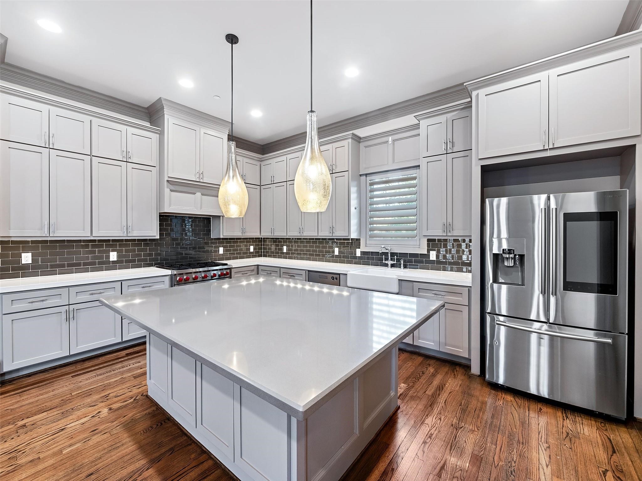 4019 Driscoll Street, Houston, TX 77098 4019 Driscoll Street, Houston, TX 77098