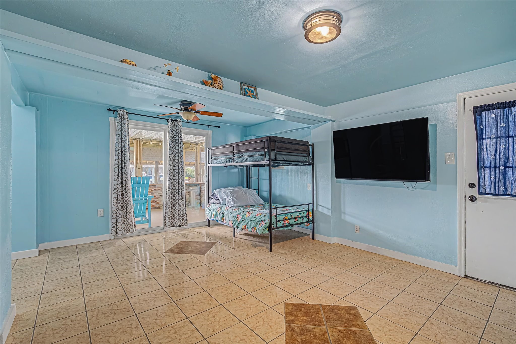 400 Ling, Bayou Vista, TX 77563