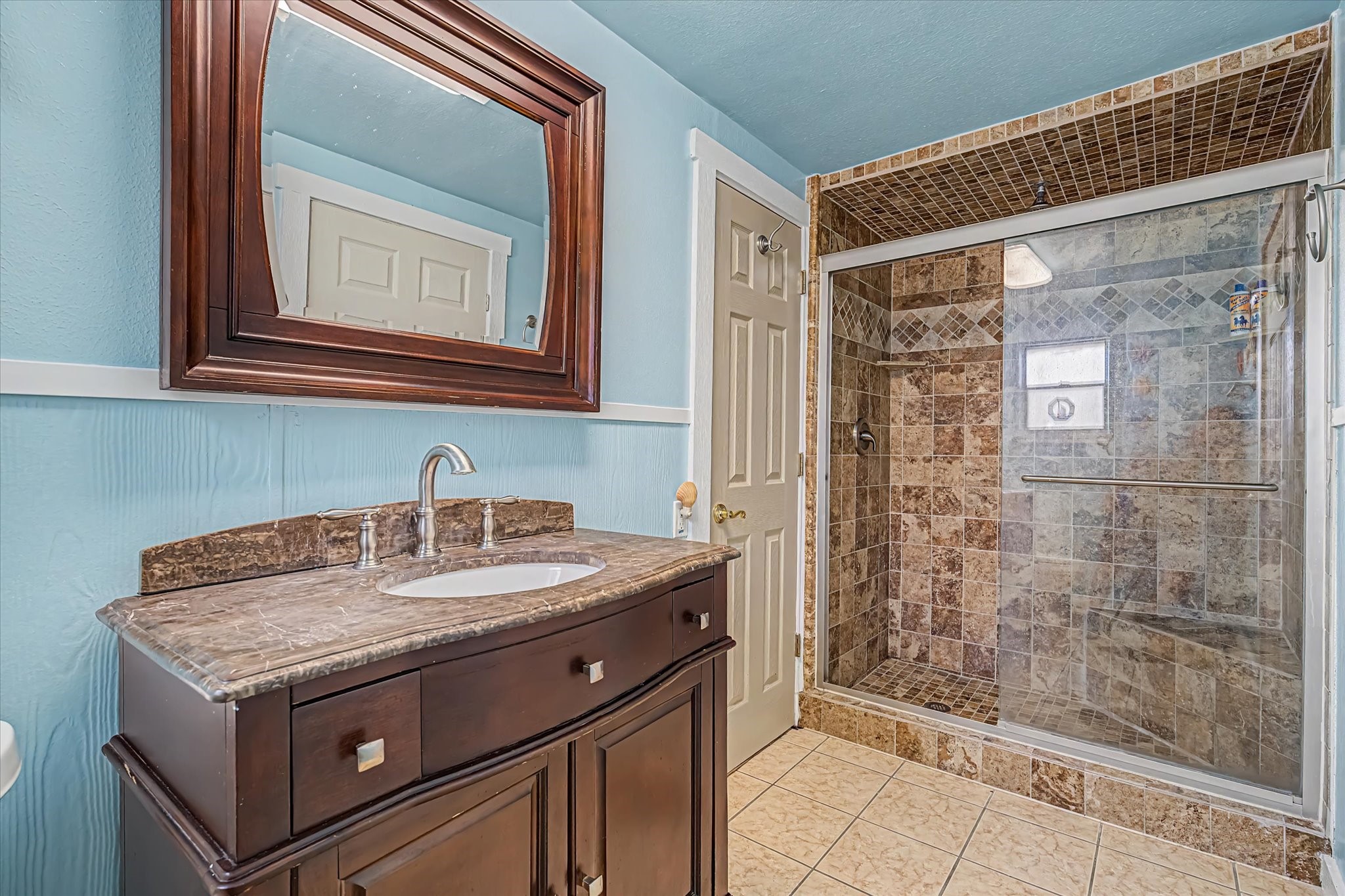 400 Ling, Bayou Vista, TX 77563