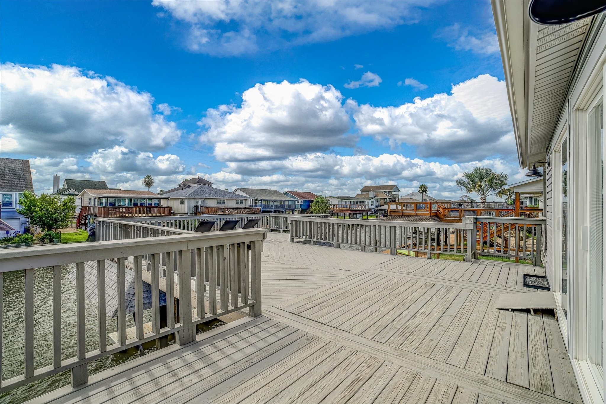 400 Ling, Bayou Vista, TX 77563