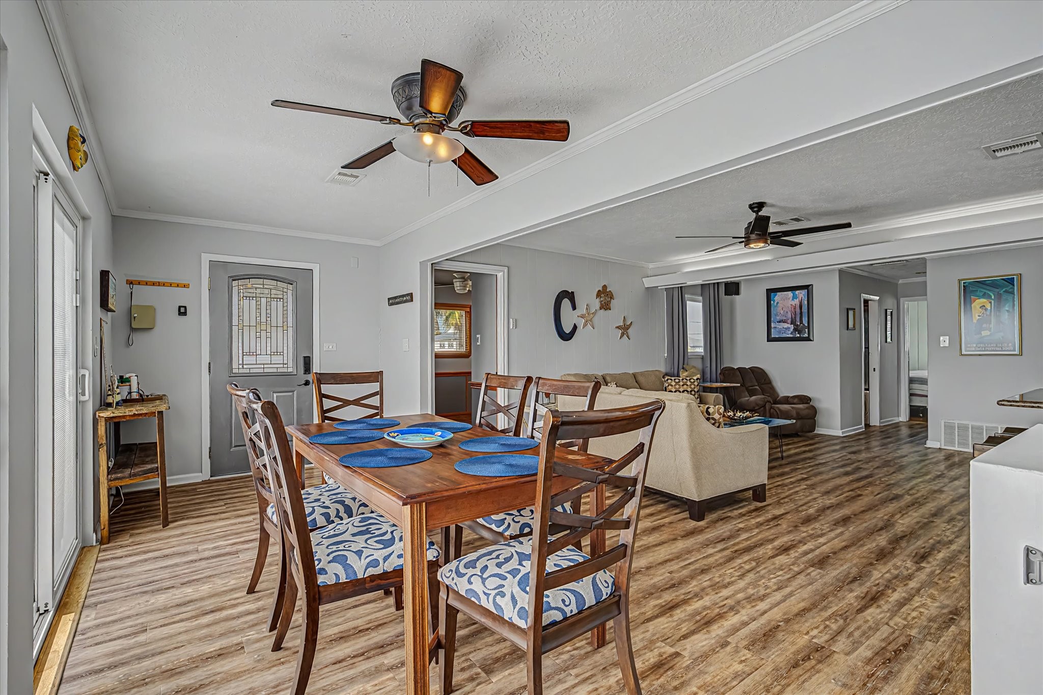 400 Ling, Bayou Vista, TX 77563