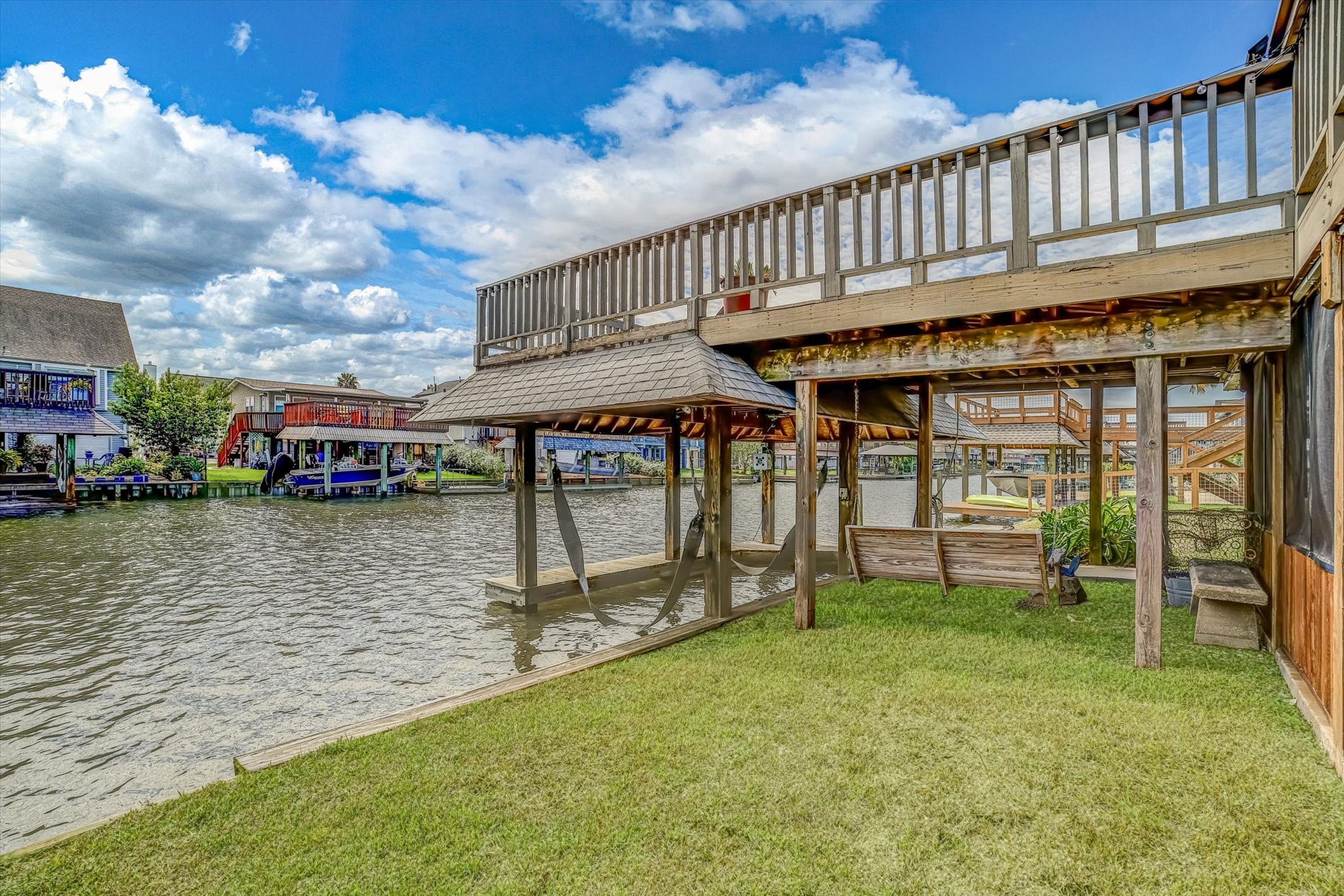 400 Ling, Bayou Vista, TX 77563