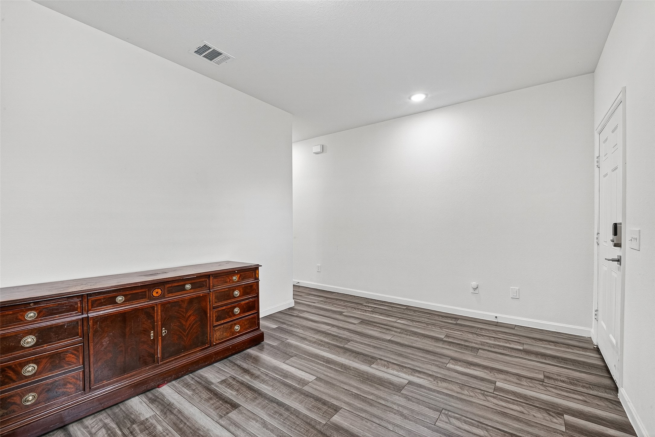 7518 Evitale Way, Houston, TX 77049 7518 Evitale Way, Houston, TX 77049