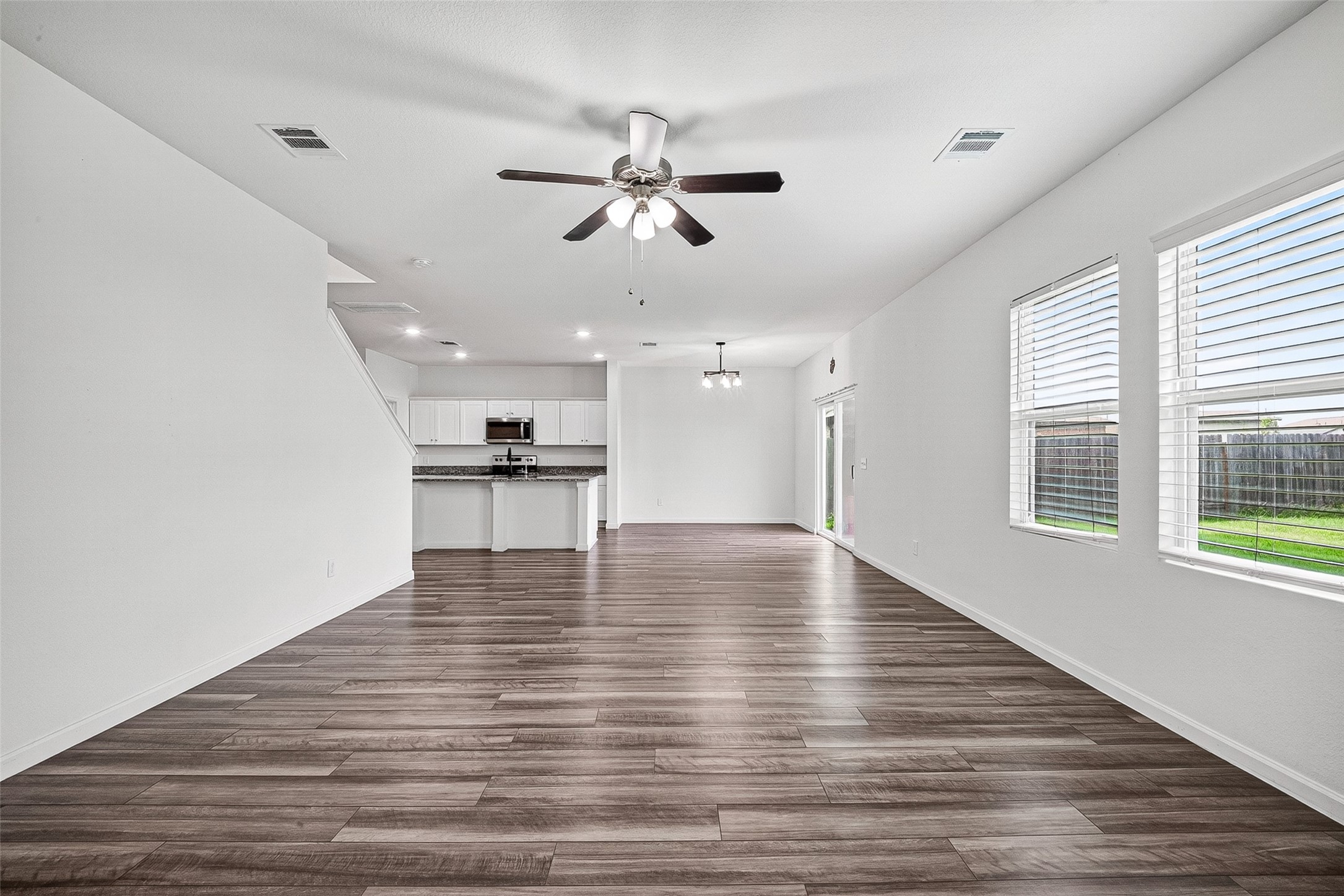 7518 Evitale Way, Houston, TX 77049