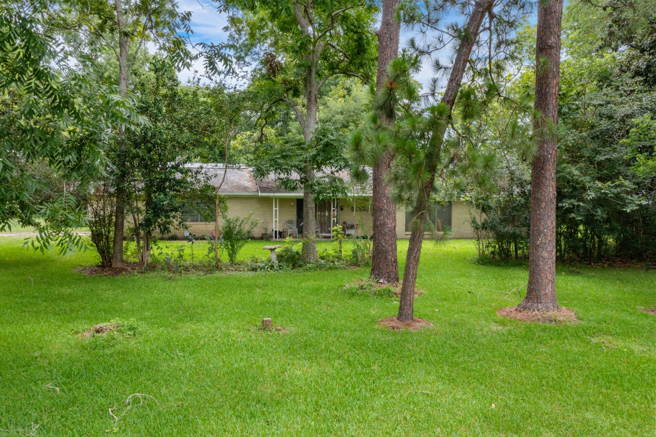 10935 Highway 6, Hitchcock, TX 77510