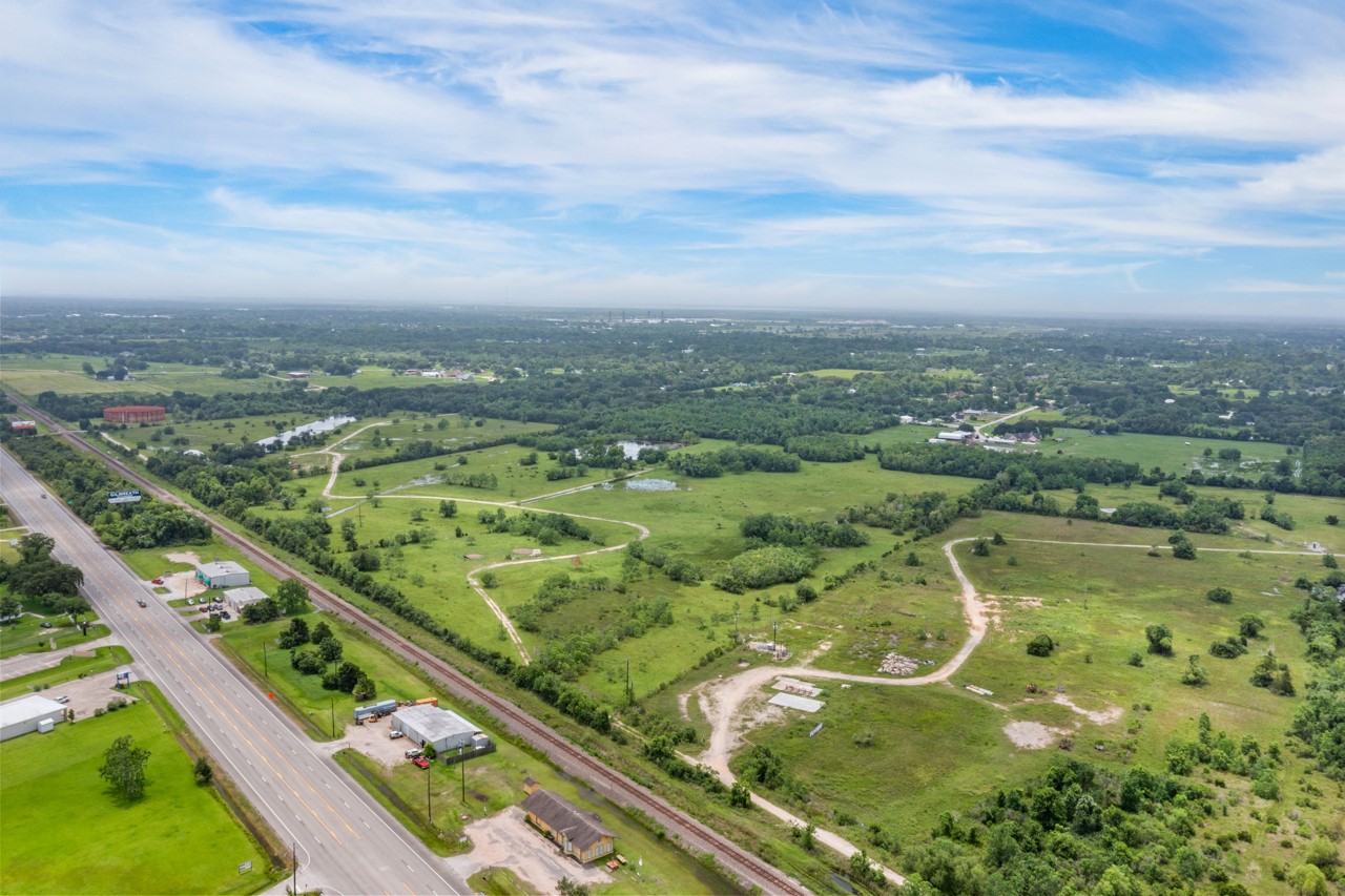 10935 Highway 6, Hitchcock, TX 77510 10935 Highway 6, Hitchcock, TX 77510