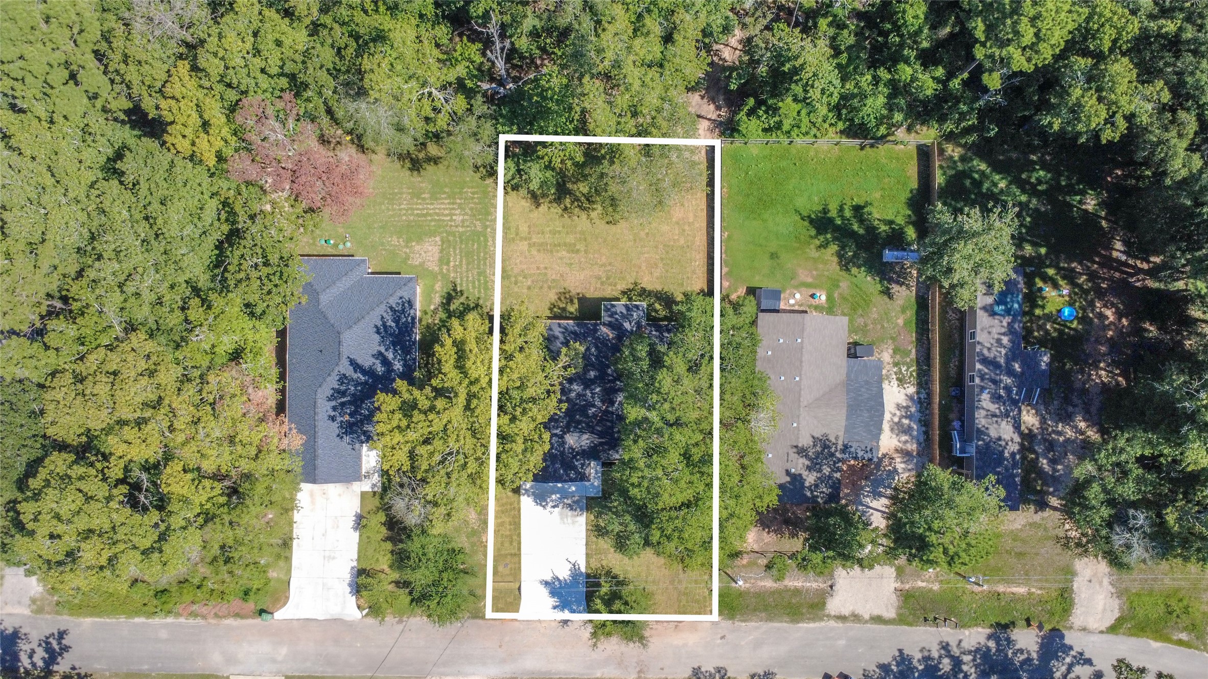 3575 Roy Bean Road, Willis, TX 77378 3575 Roy Bean Road, Willis, TX 77378