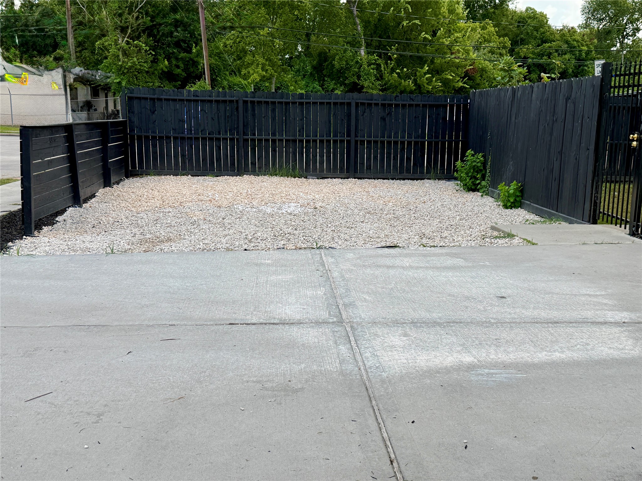 4126 Dorchester Street, Houston, TX 77016 4126 Dorchester Street, Houston, TX 77016
