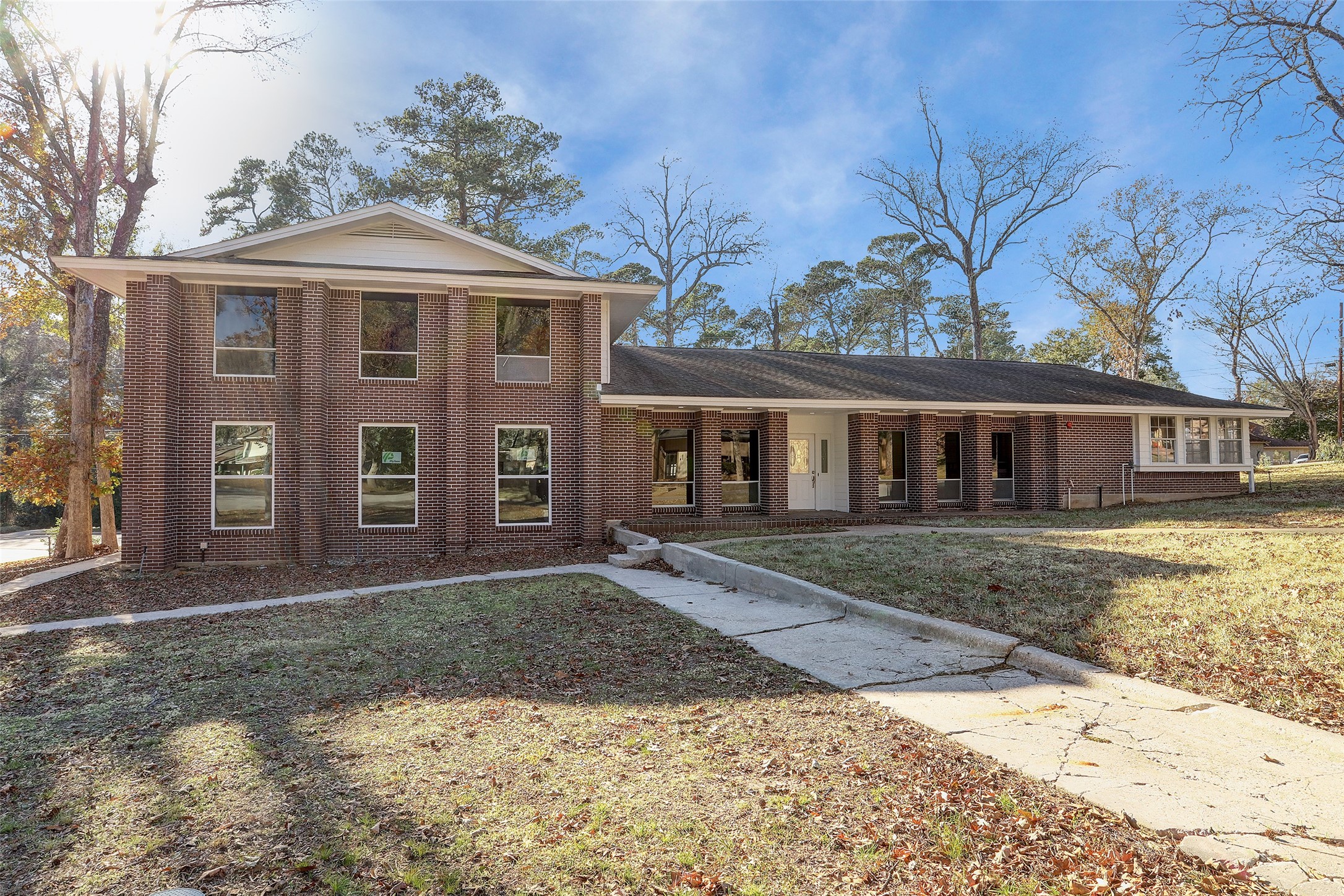200 Broken Bough Lane, Conroe, TX 77304