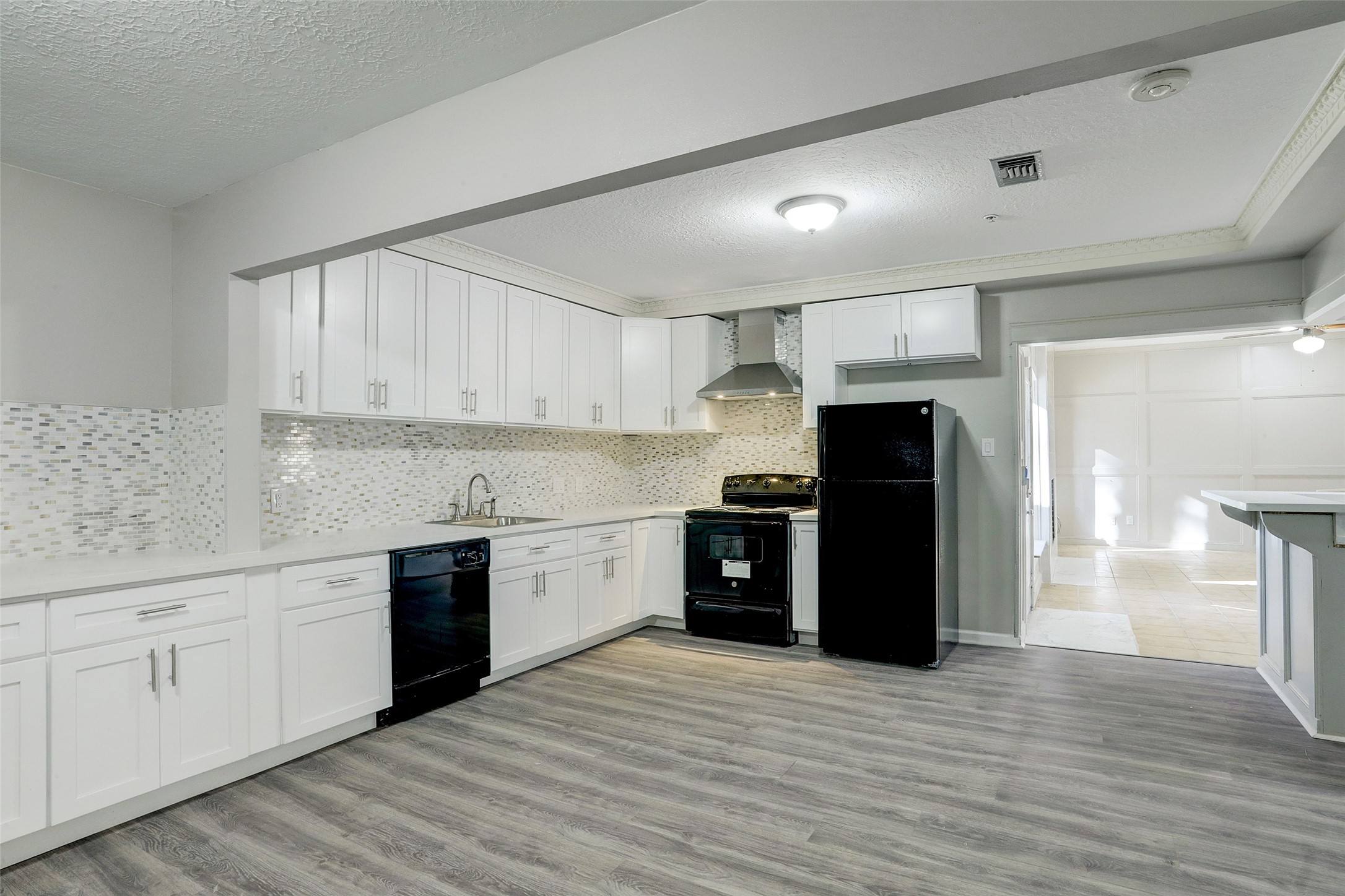 200 Broken Bough Lane, Conroe, TX 77304