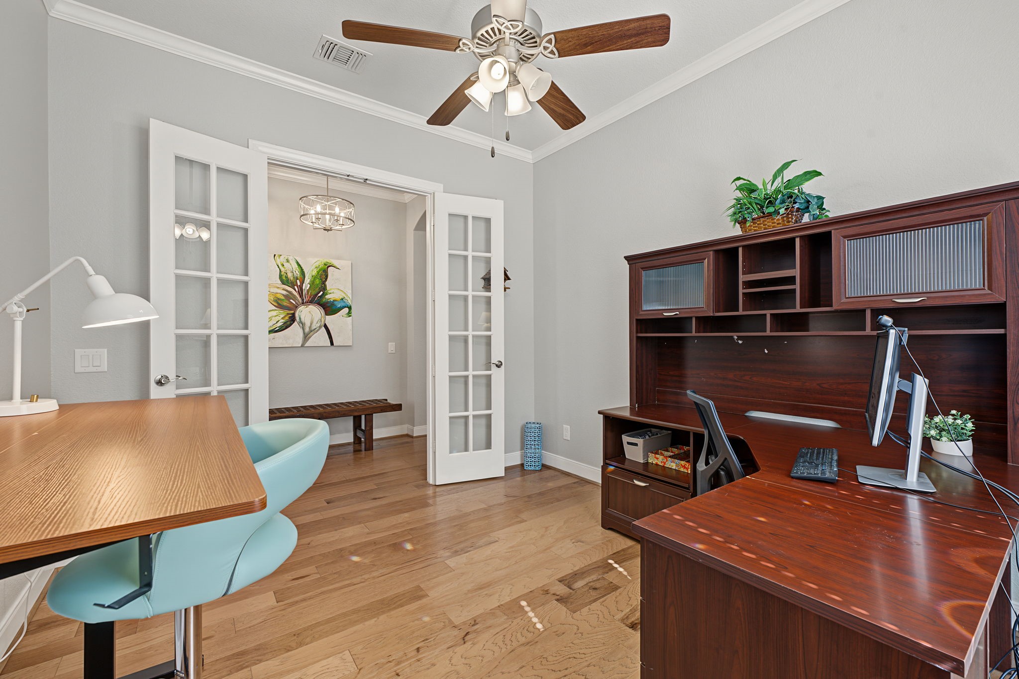 The home office/study is located off the entry with its own dedicated space. Good for a library, exercise, extra TV room, and more.