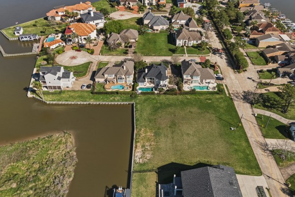 923 Davis Road, League City, TX 77573
