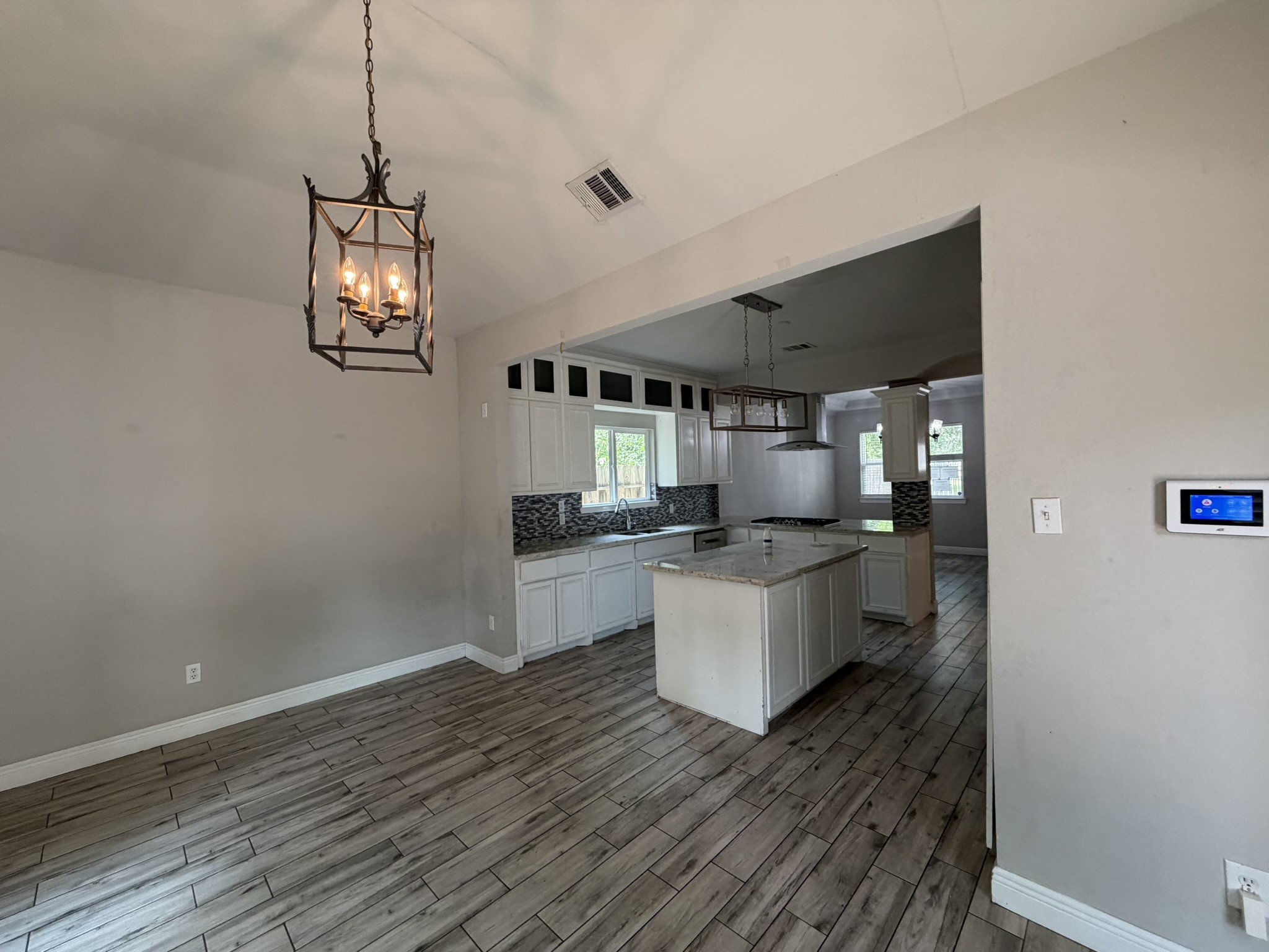 1004 Bonnie Street, South Houston, TX 77587