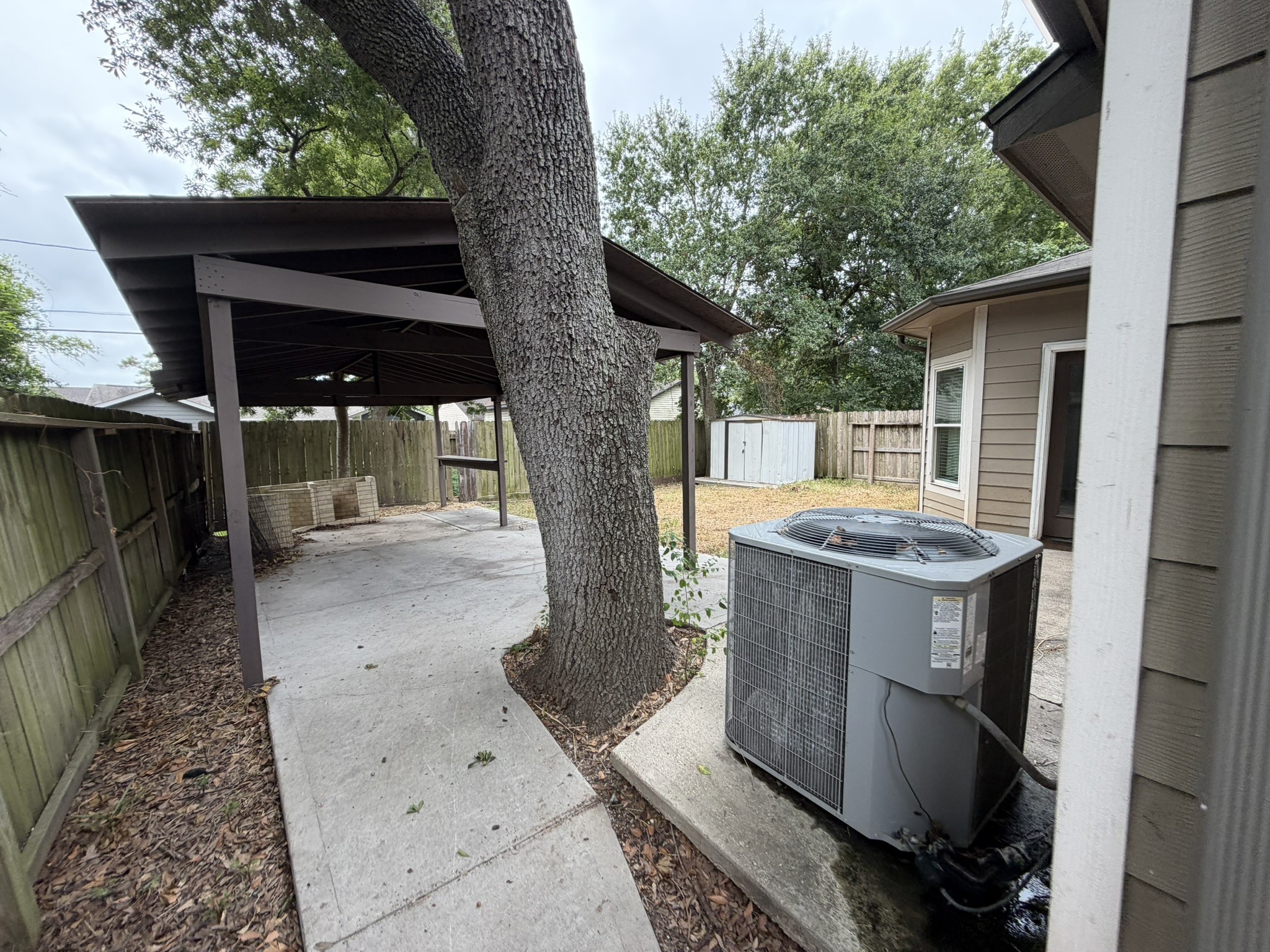 1004 Bonnie Street, South Houston, TX 77587