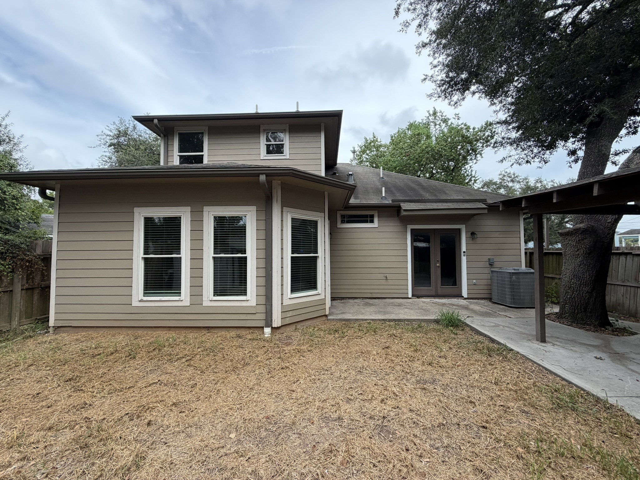 1004 Bonnie Street, South Houston, TX 77587