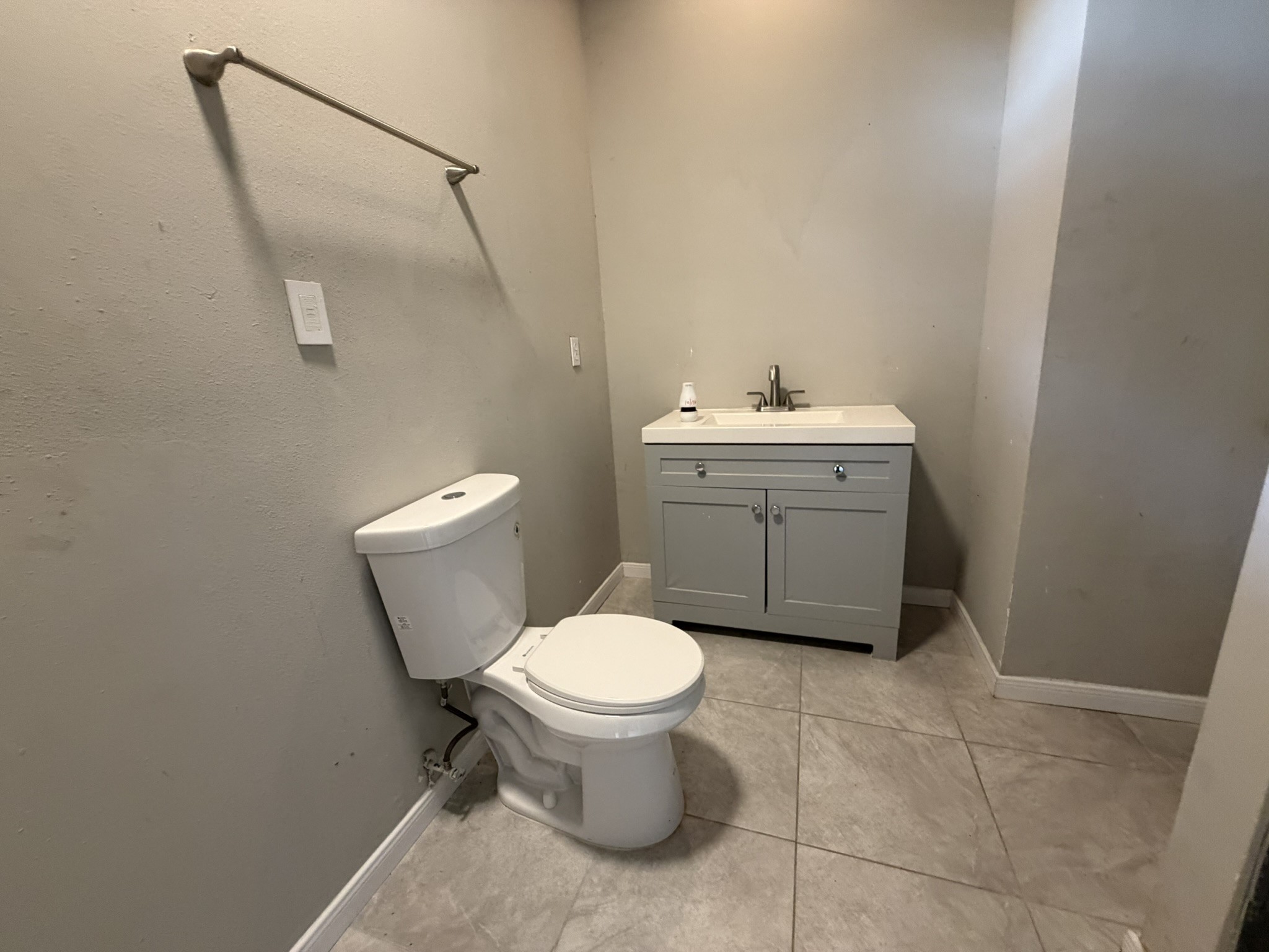 1004 Bonnie Street, South Houston, TX 77587