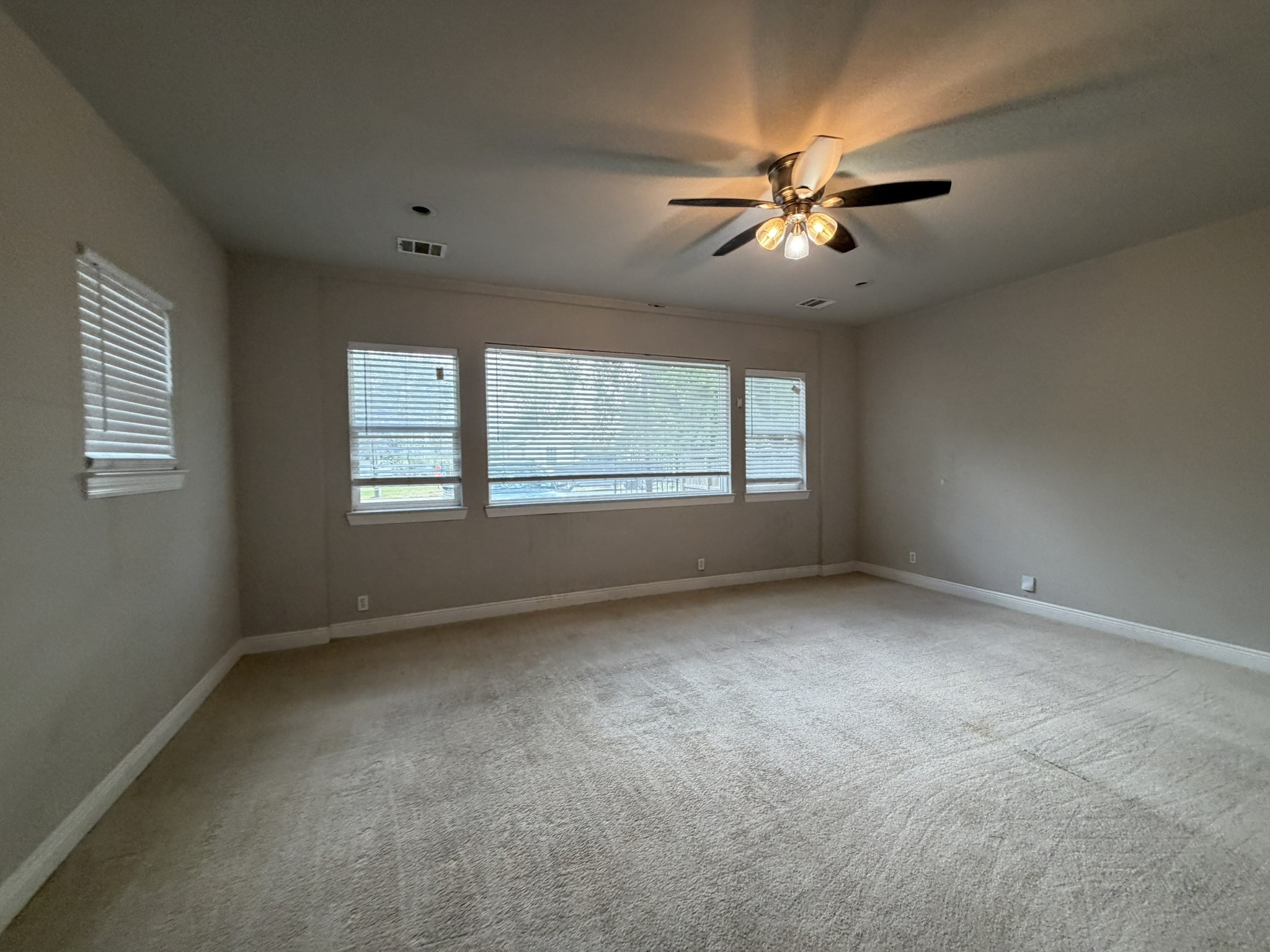 1004 Bonnie Street, South Houston, TX 77587