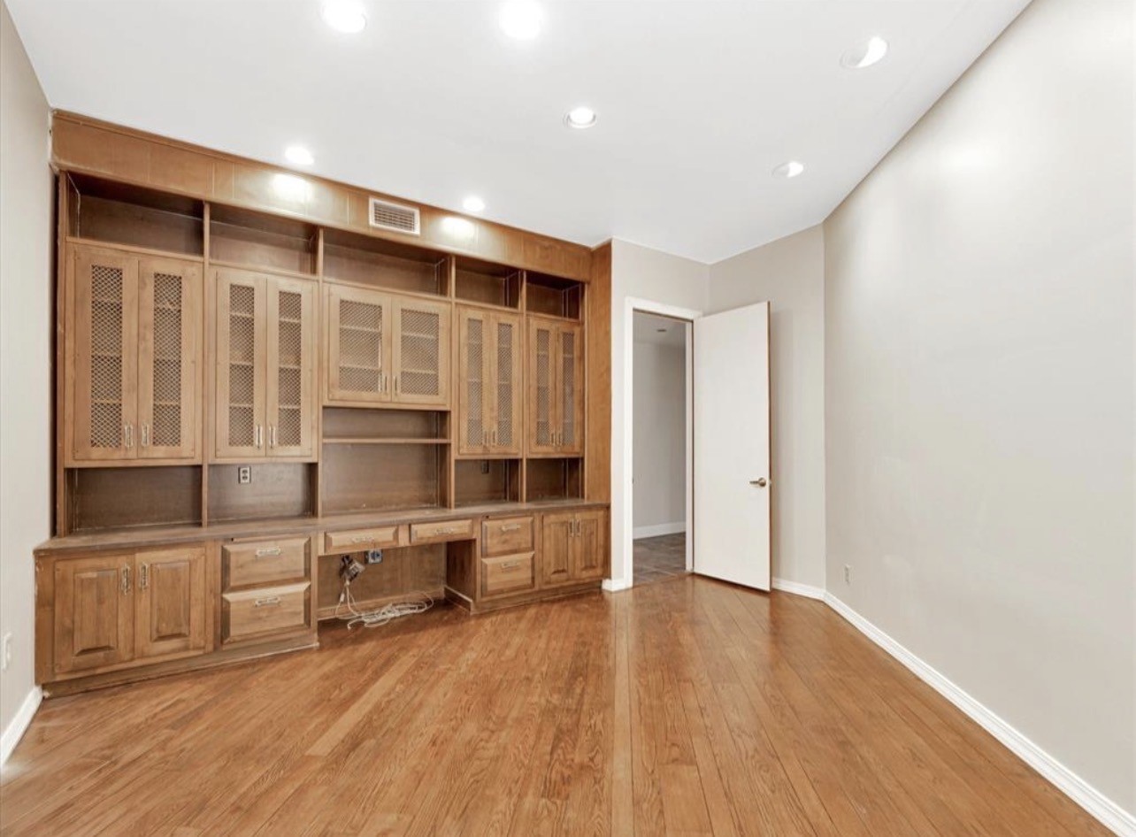 5600 San Felipe Street, #4, Houston, TX 77056 5600 San Felipe Street, #4, Houston, TX 77056
