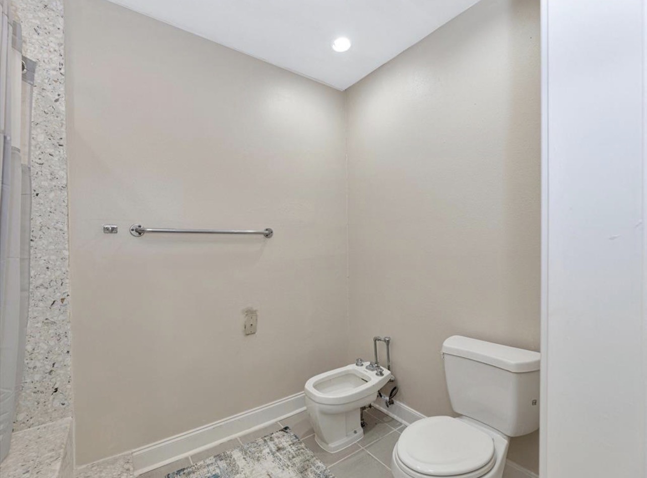 5600 San Felipe Street, #4, Houston, TX 77056