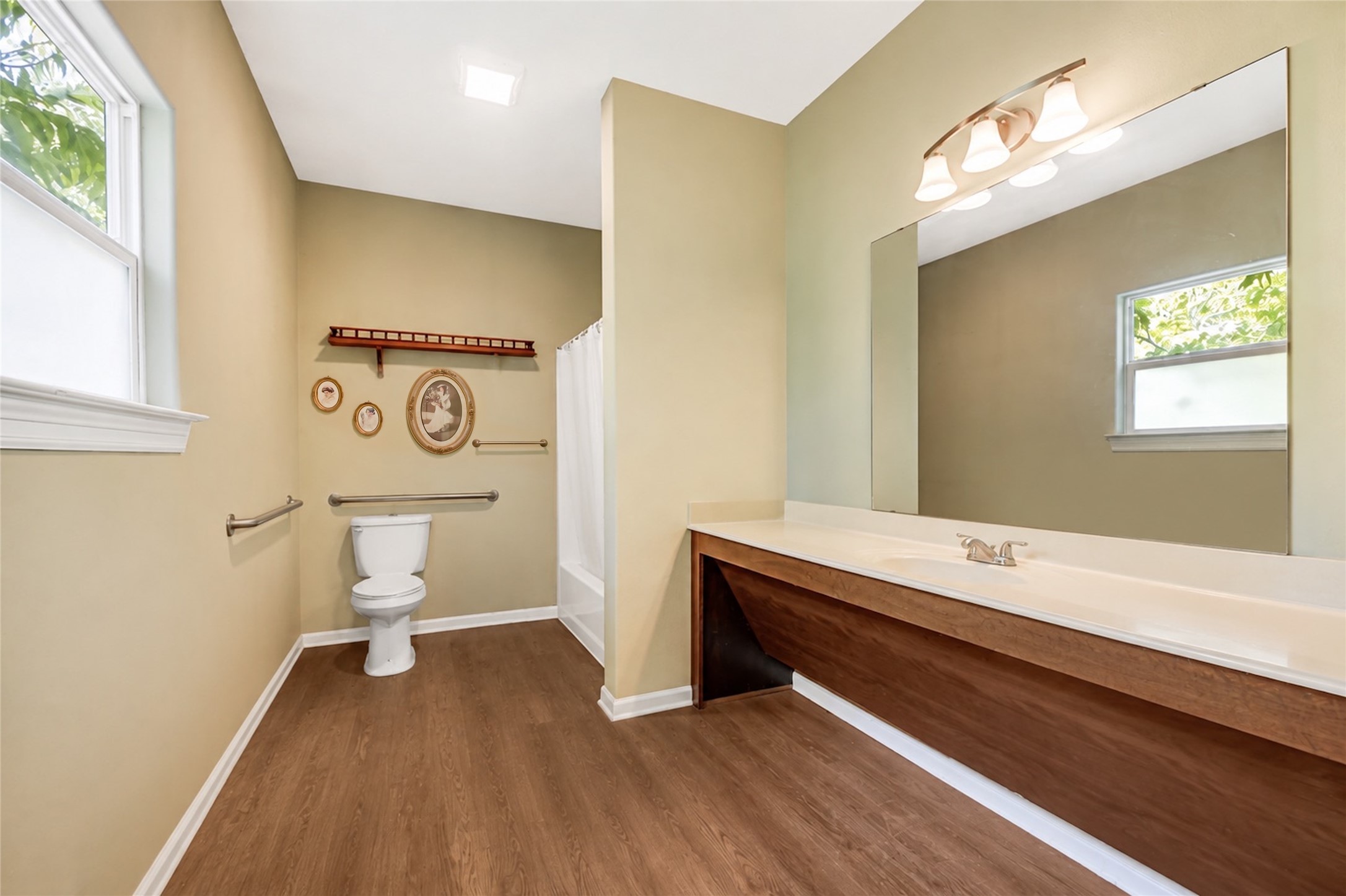 Primary Ensuite Bathroom