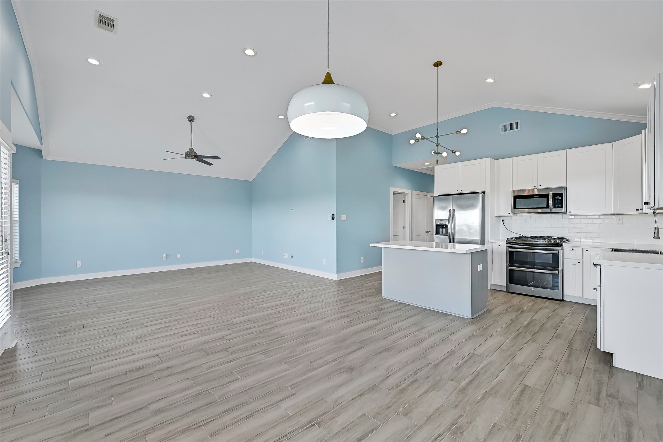 3911 Warrior Court, Galveston, TX 77554